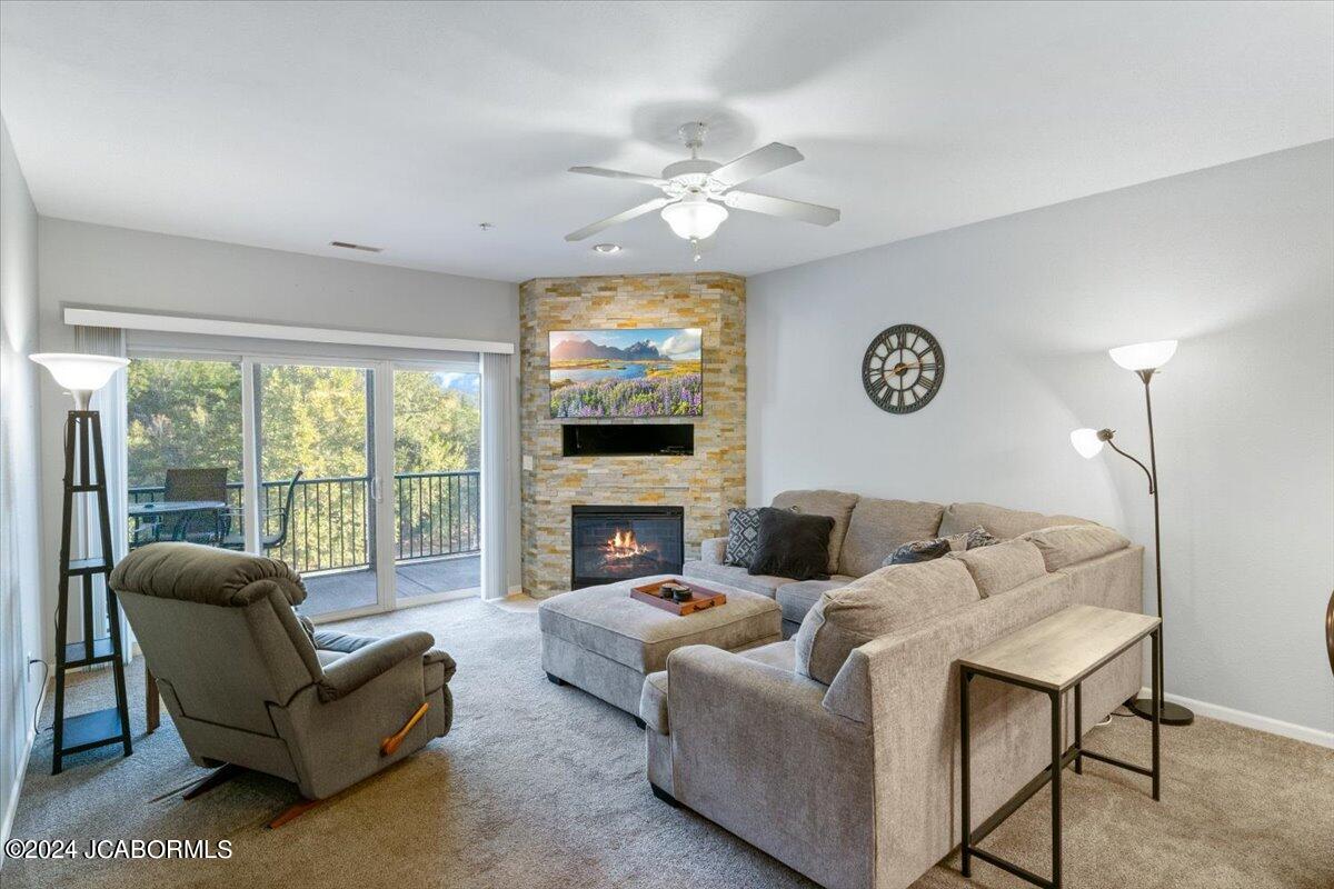 464 Cedar Heights Drive 3c Property Photo