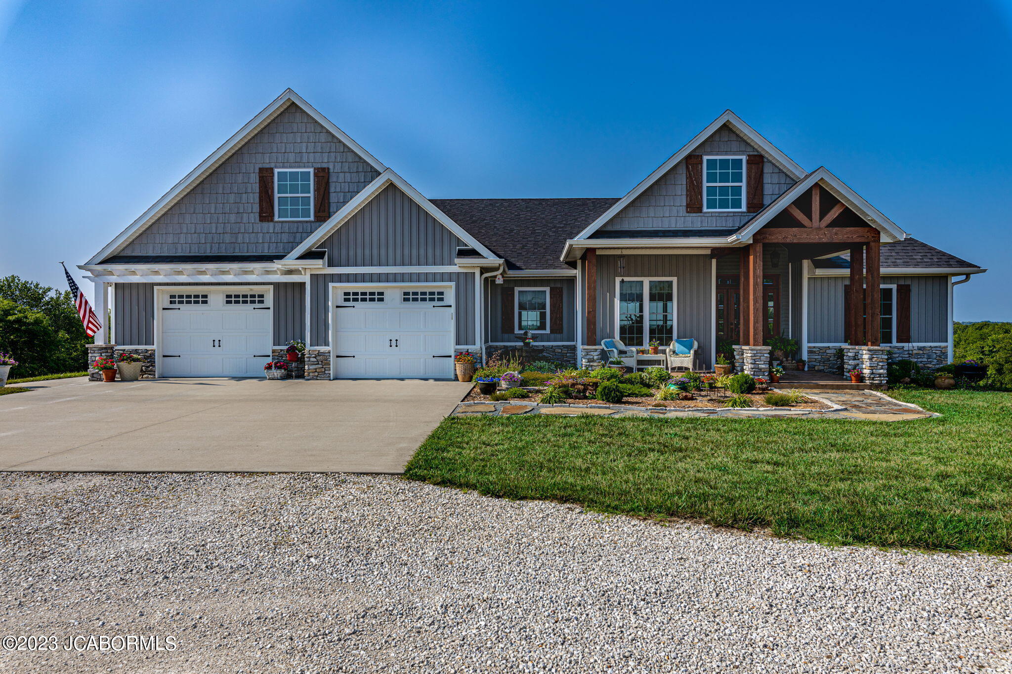 5207 Wade Road Property Photo