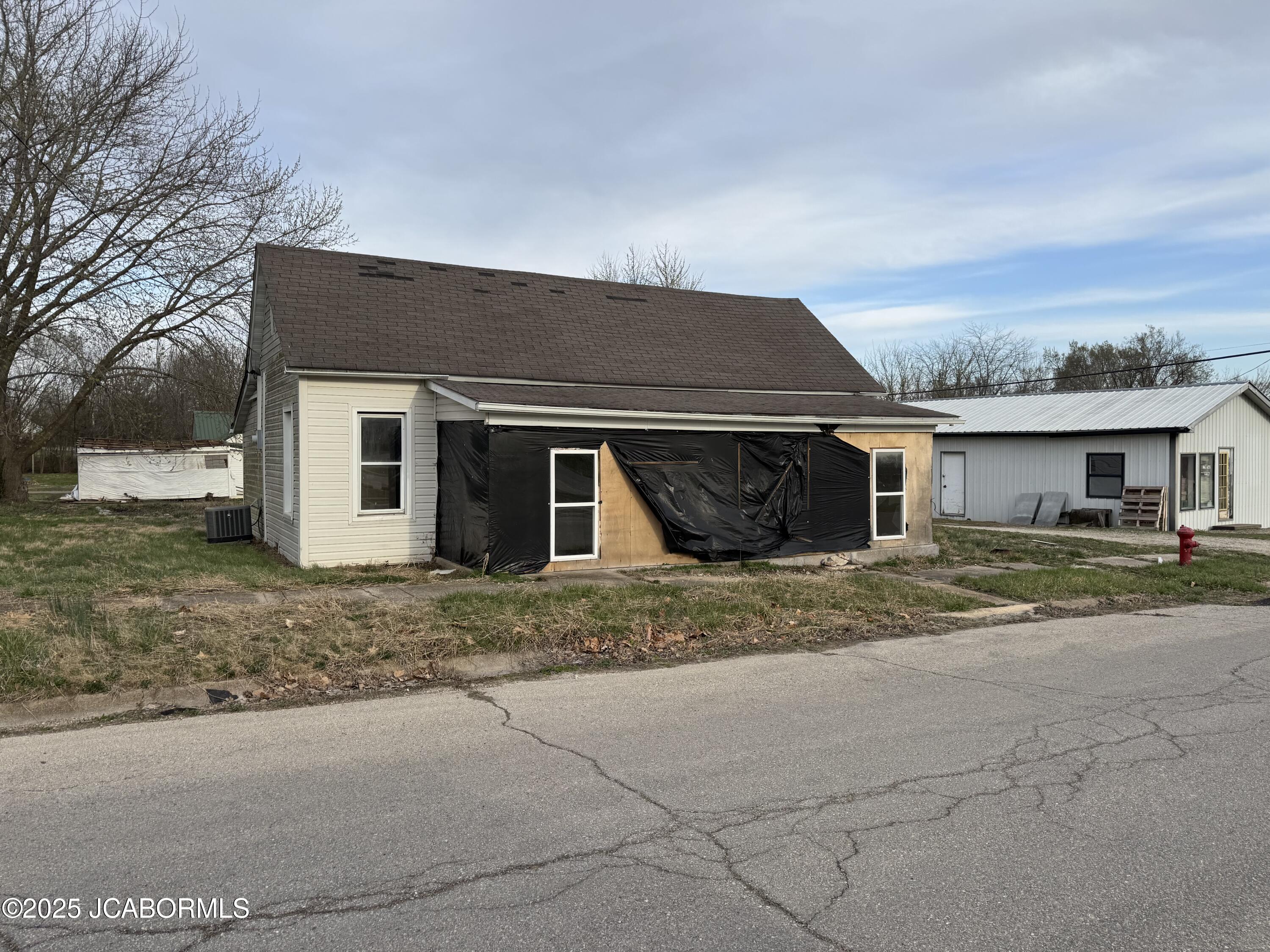 211 Vienna Avenue Property Photo