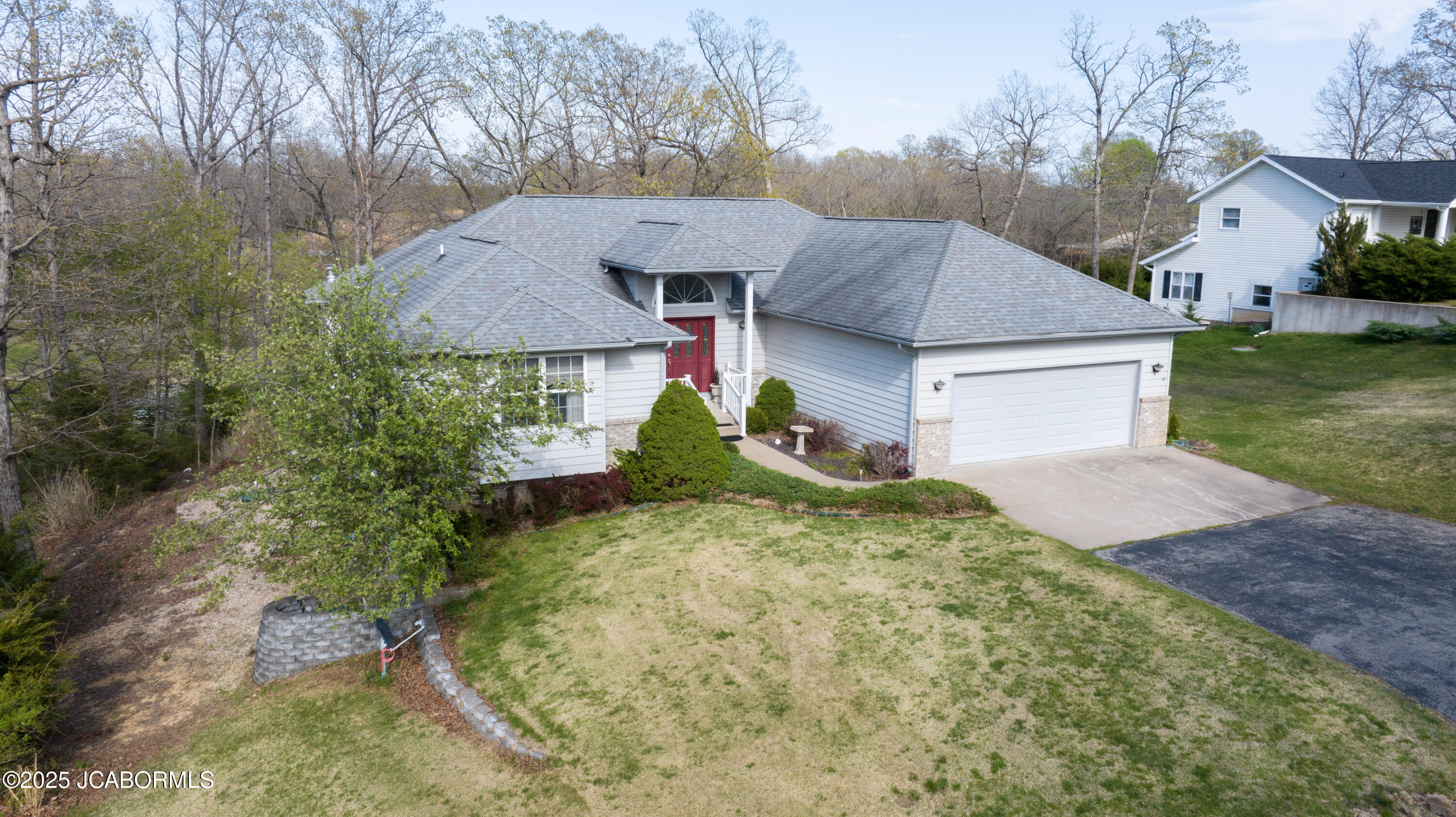 210 Bogey Lane Property Photo 3