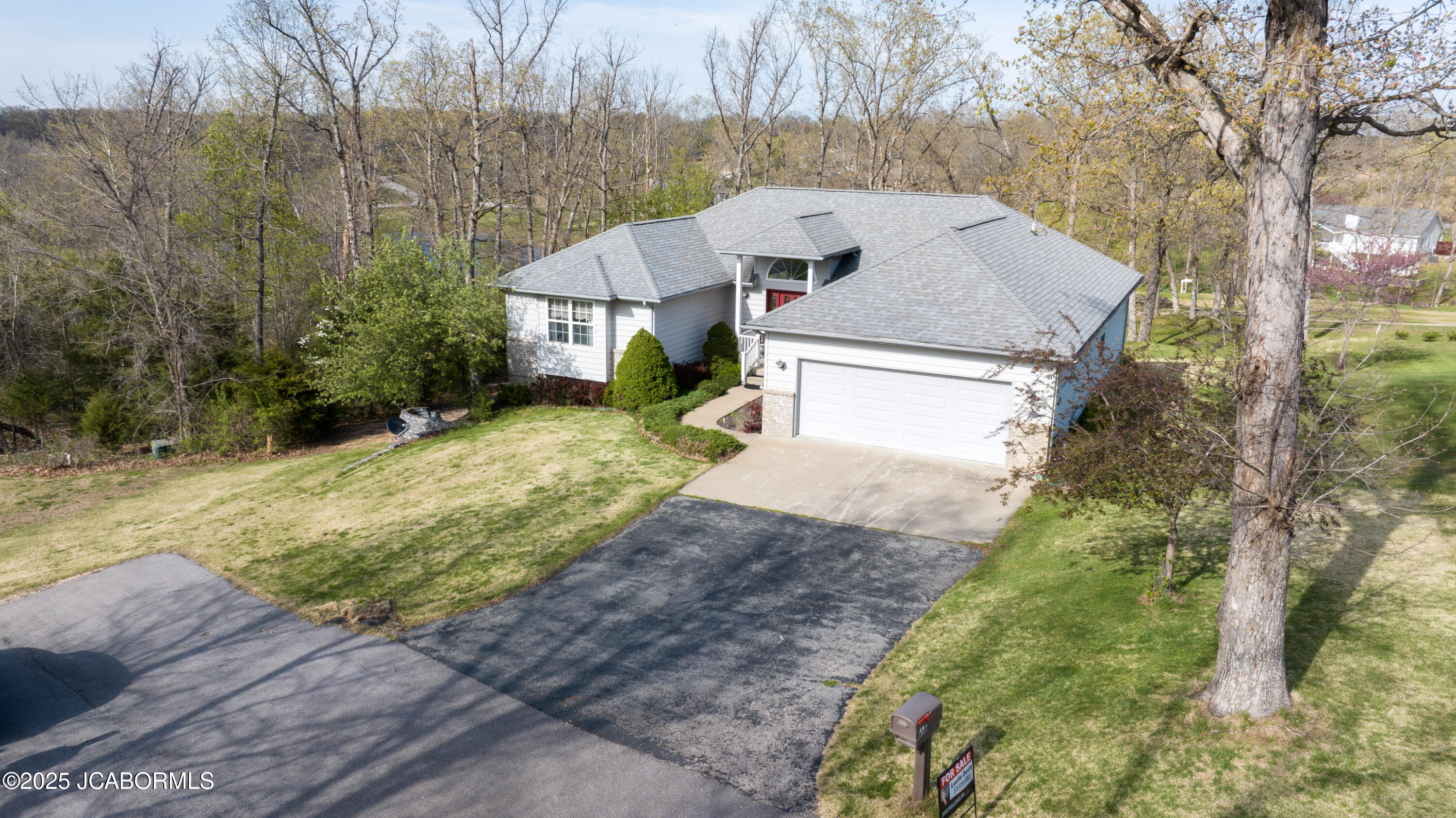 210 Bogey Lane Property Photo 4