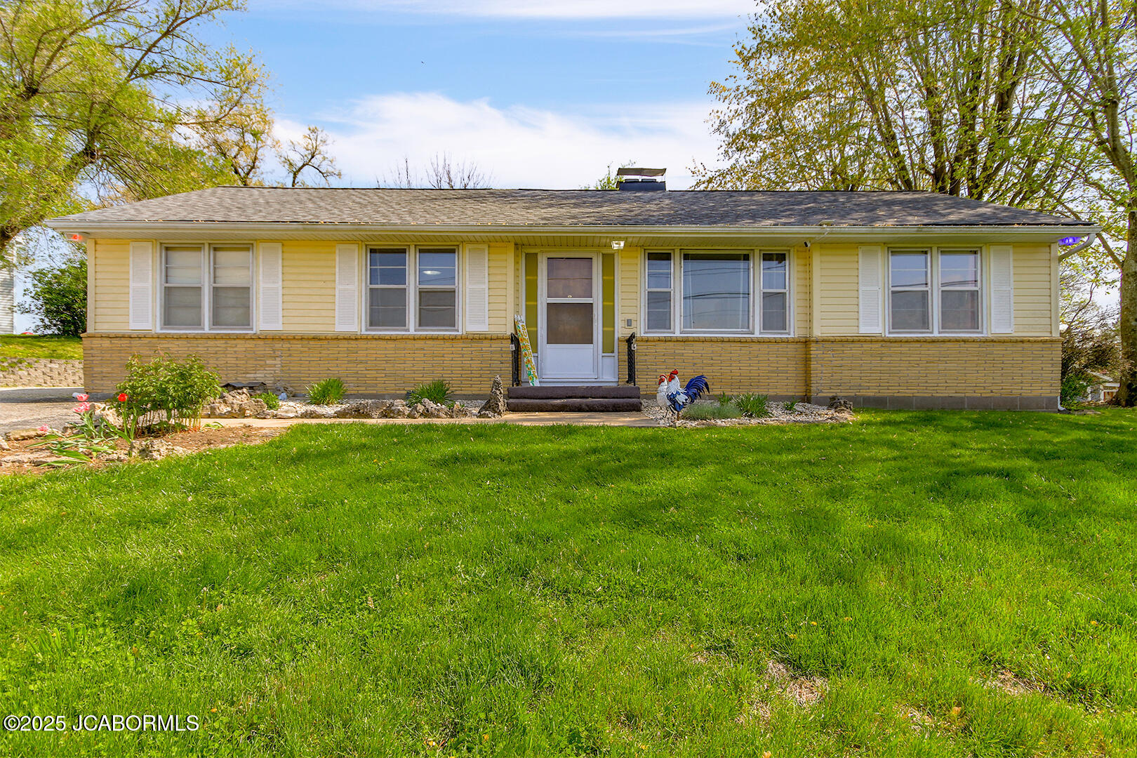 1407 Summit Drive Property Photo
