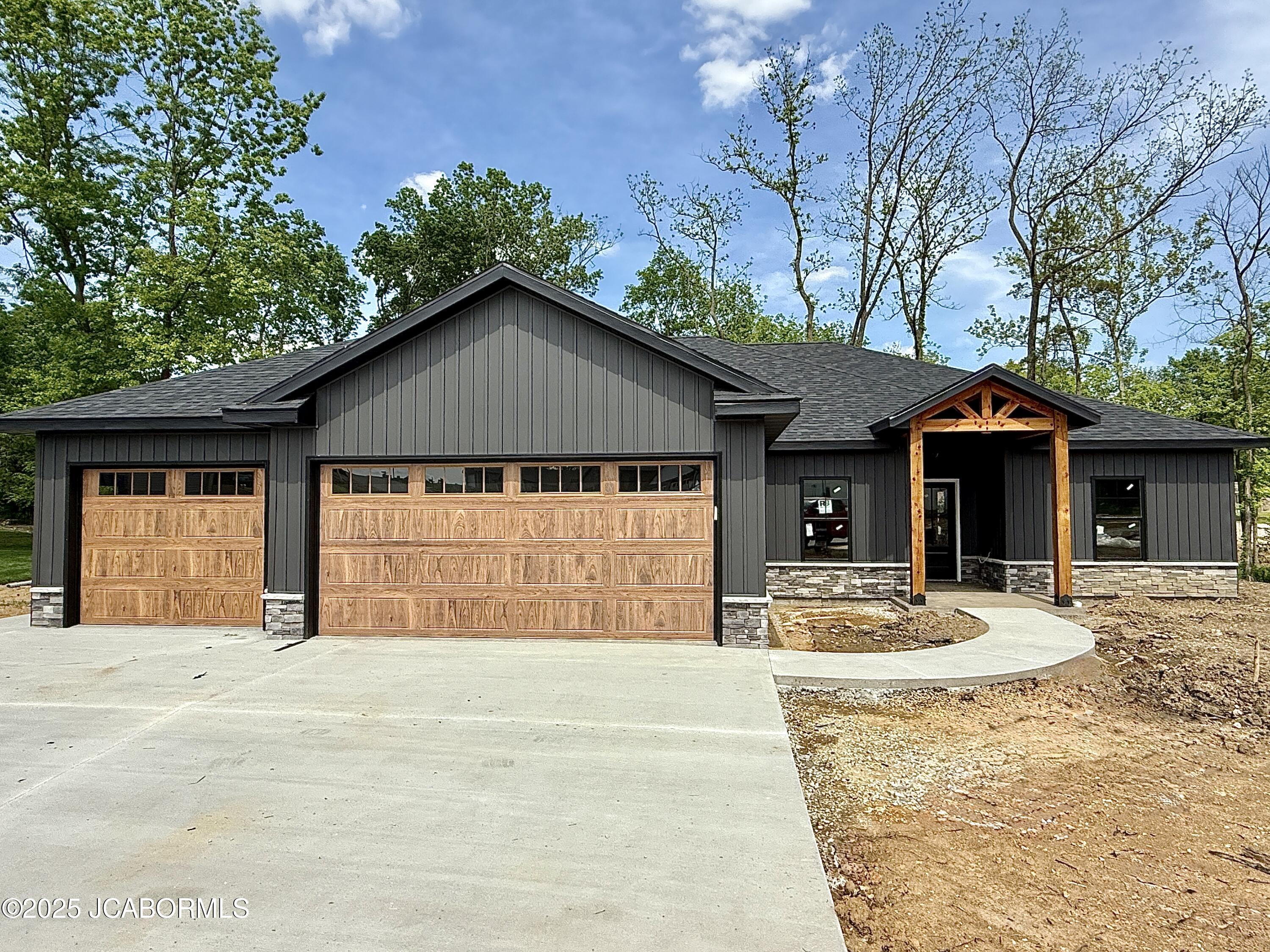 5302 Thornridge Court Property Photo 1