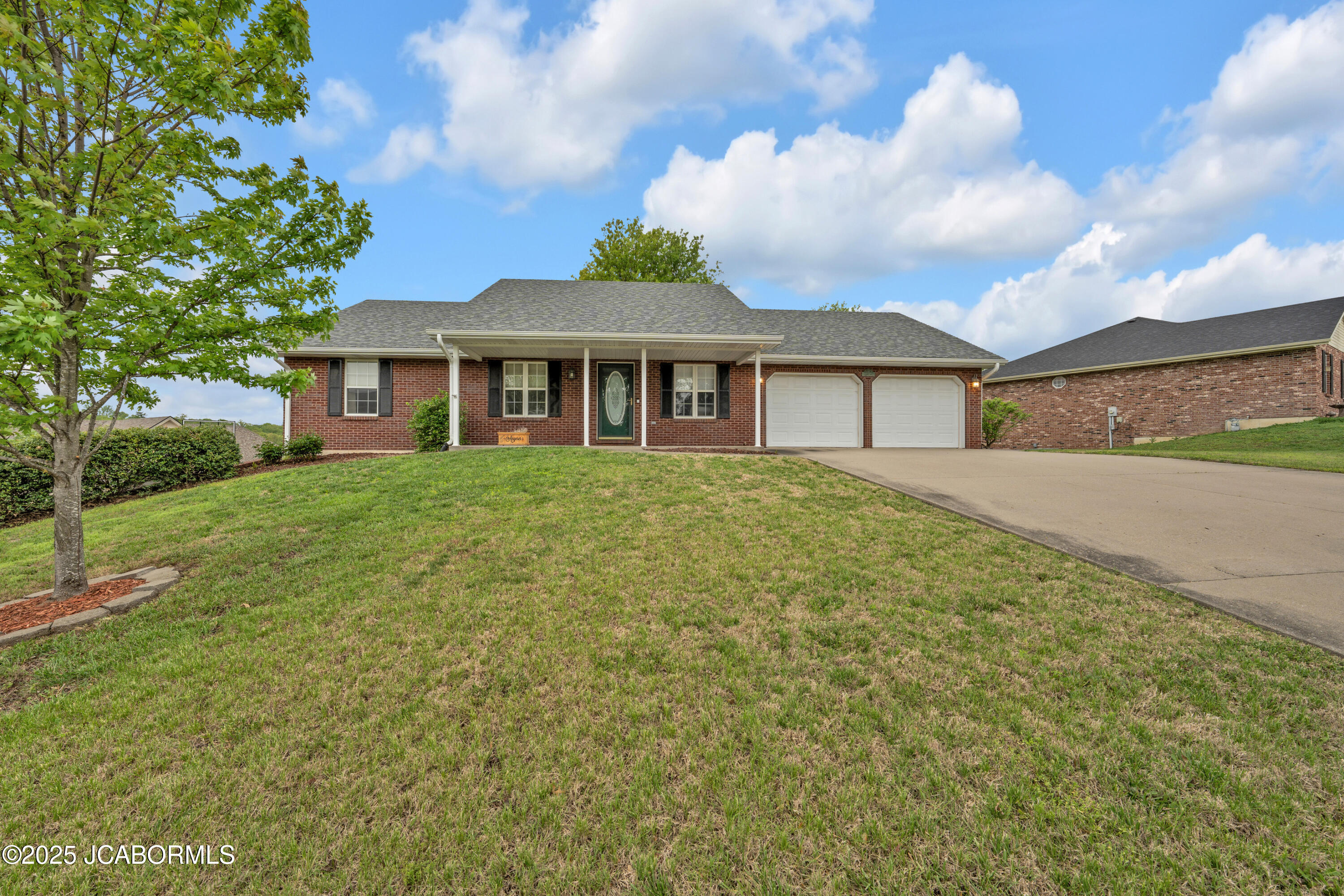 990 Diamond Ridge Property Photo 1