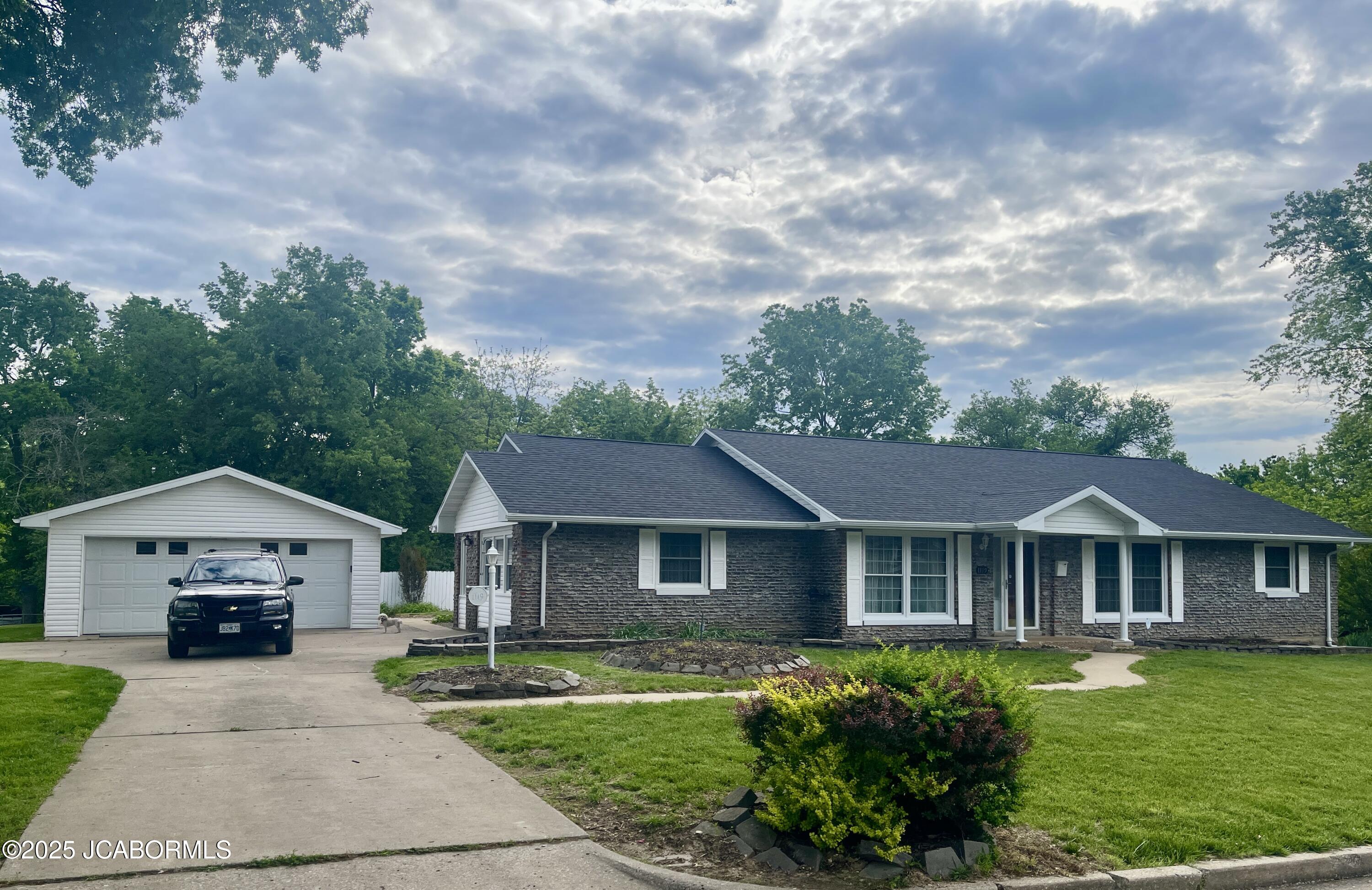 1119 Major Drive Property Photo 1