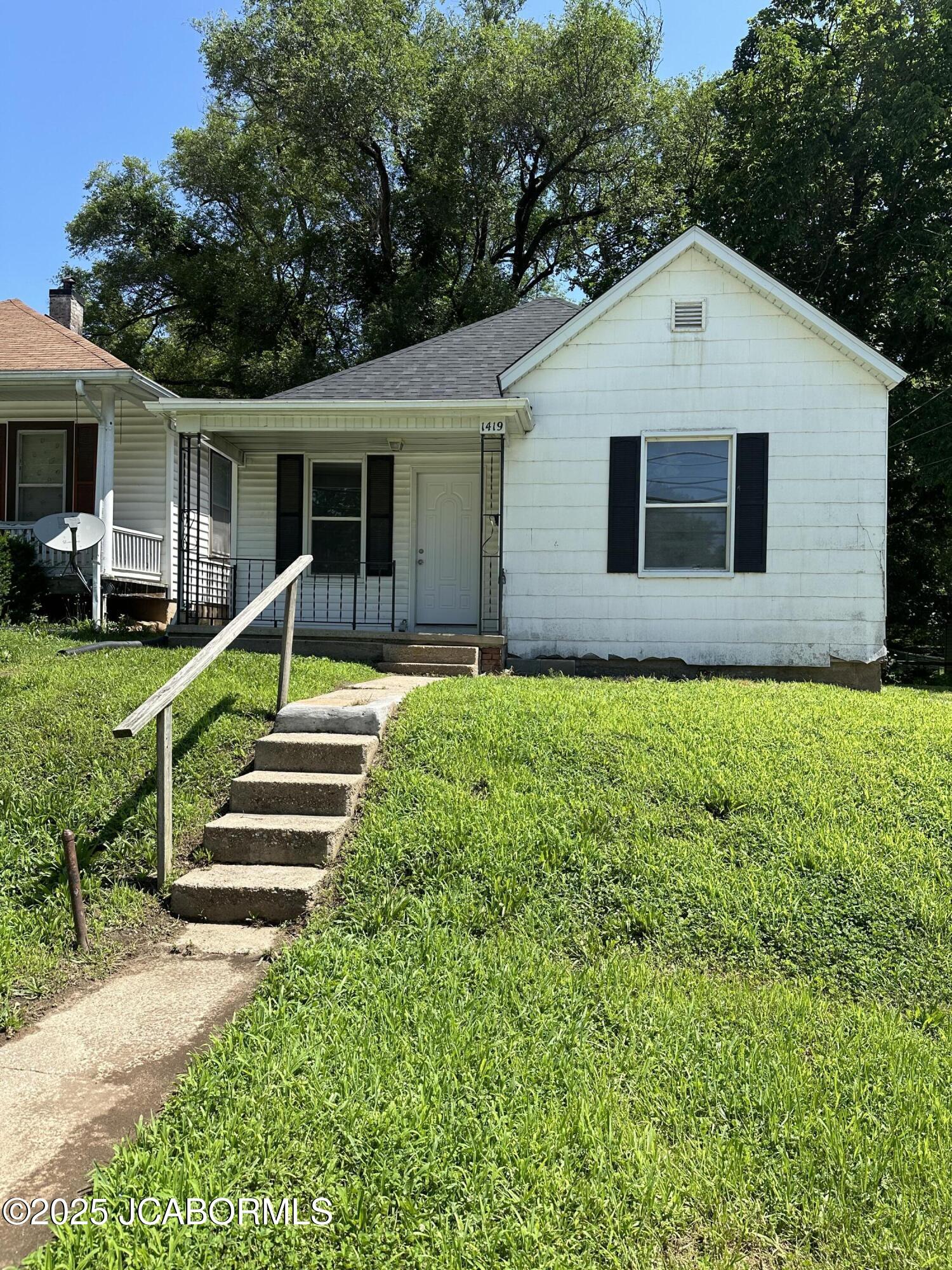 1419 Miller Street Property Photo 1