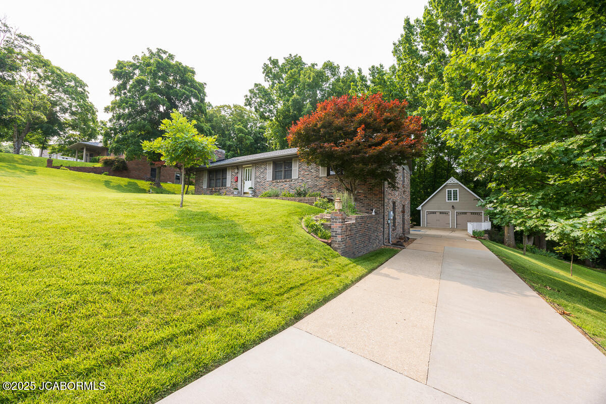 209 Carl Lane Property Photo 1