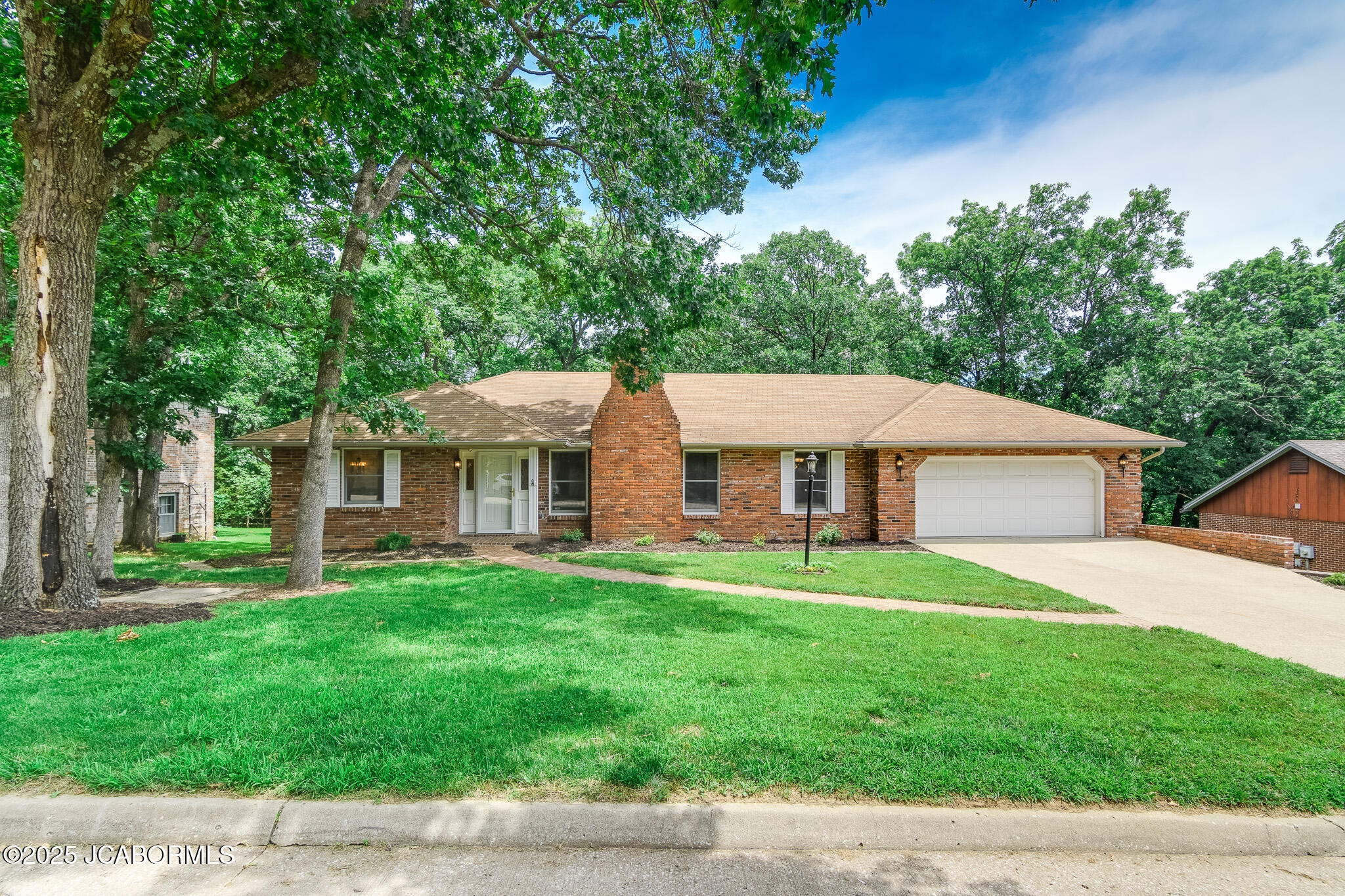 1745 Engelwood Drive Property Photo 1