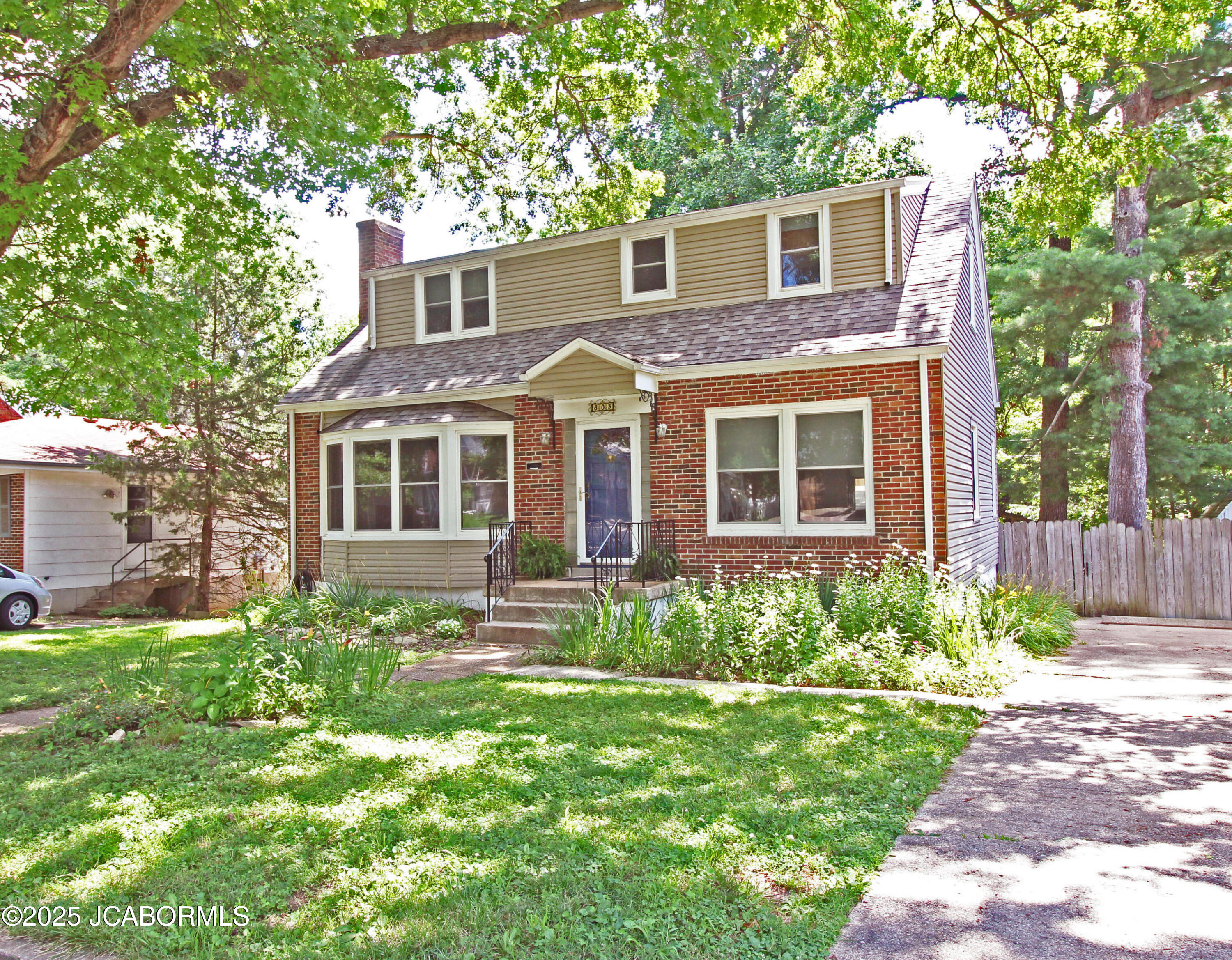 803 Cardinal Street Property Photo 1