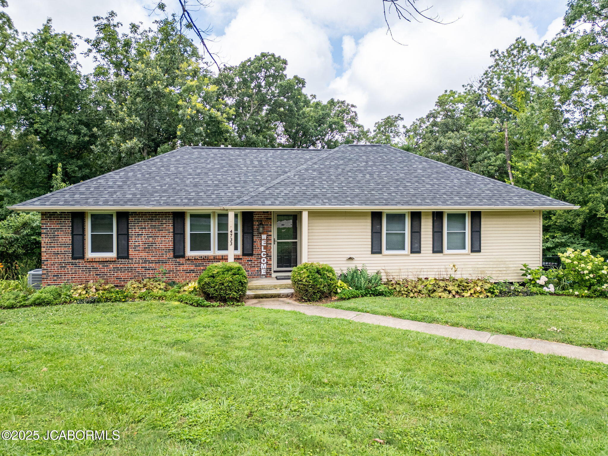 4733 Sharon Drive Property Photo 1