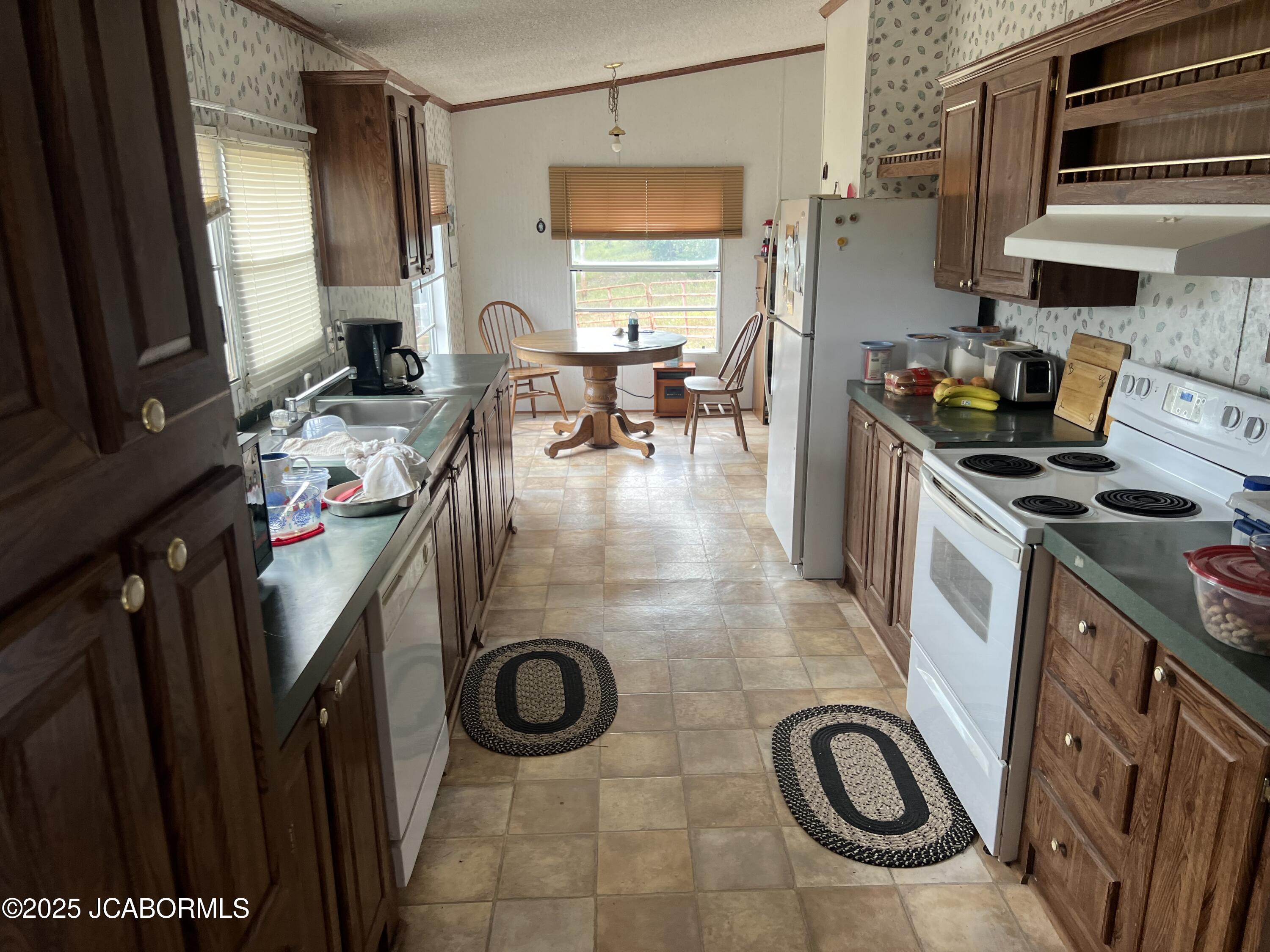120 Oakbriar Lane Property Photo 4