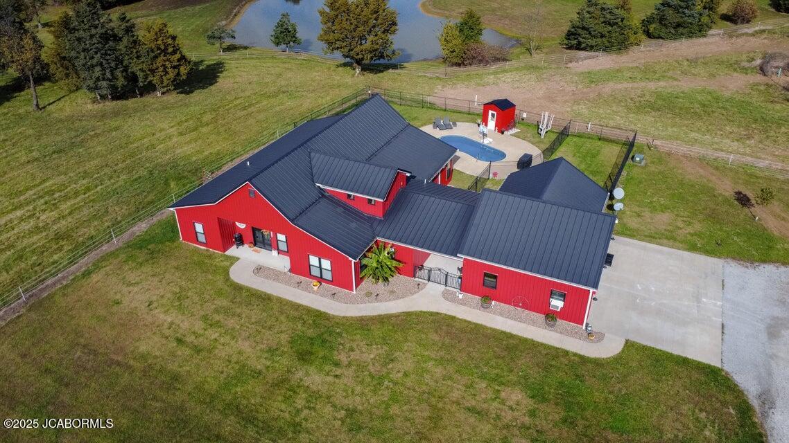 17950 N Old Number 7 Property Photo 2