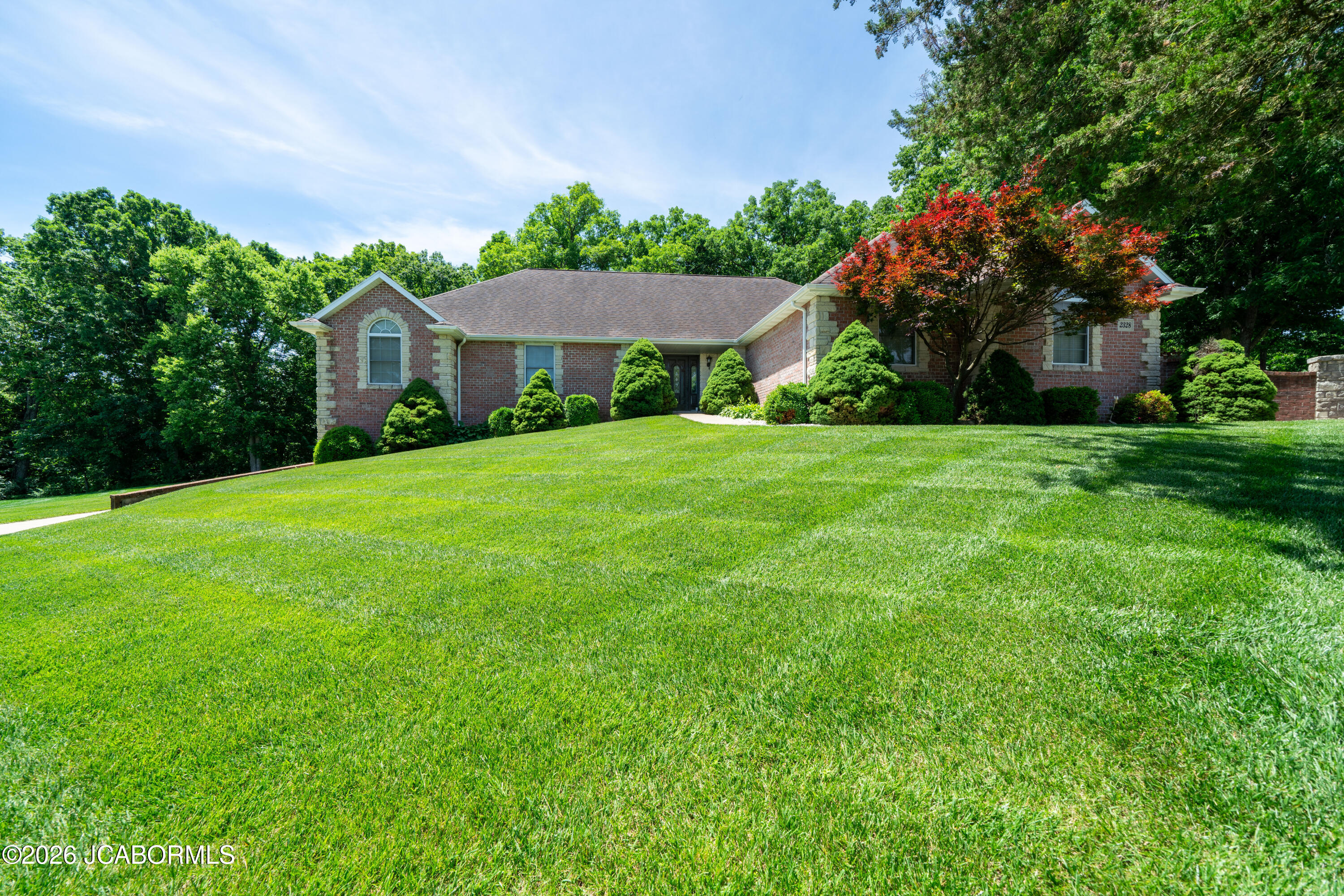 2328 Green Meadow Drive Property Photo 6