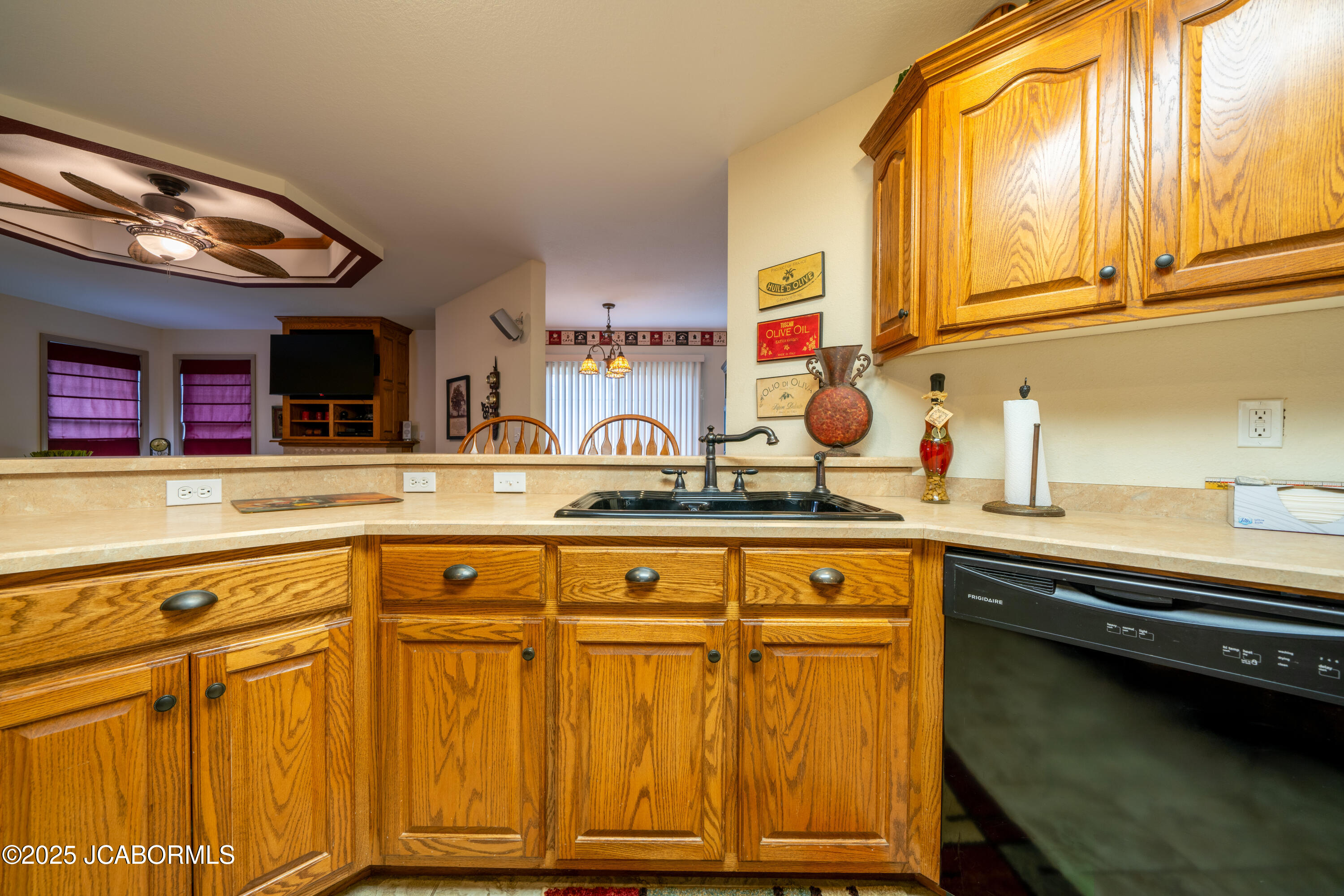2328 Green Meadow Drive Property Photo 32