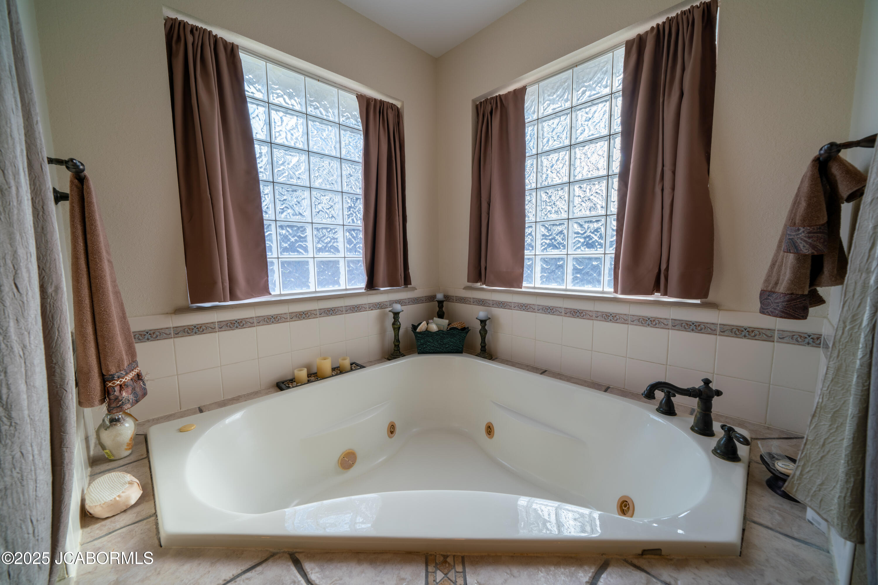 2328 Green Meadow Drive Property Photo 47
