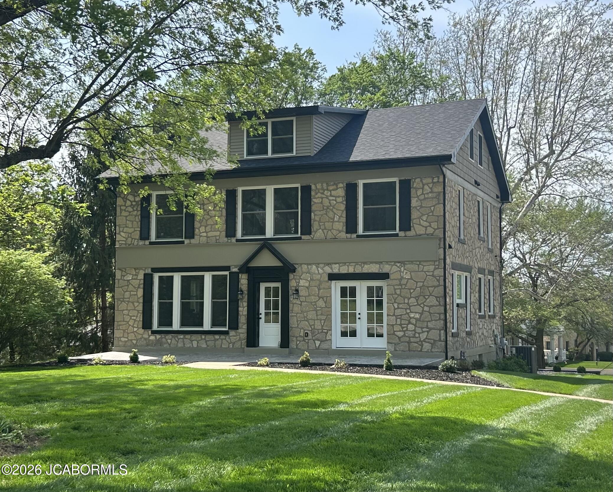 1202 Moreau Drive Property Photo 1