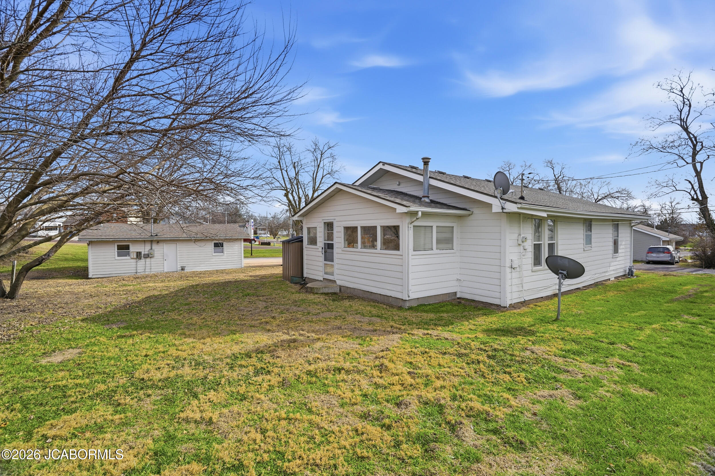 209 E Johnson Avenue Property Photo 11