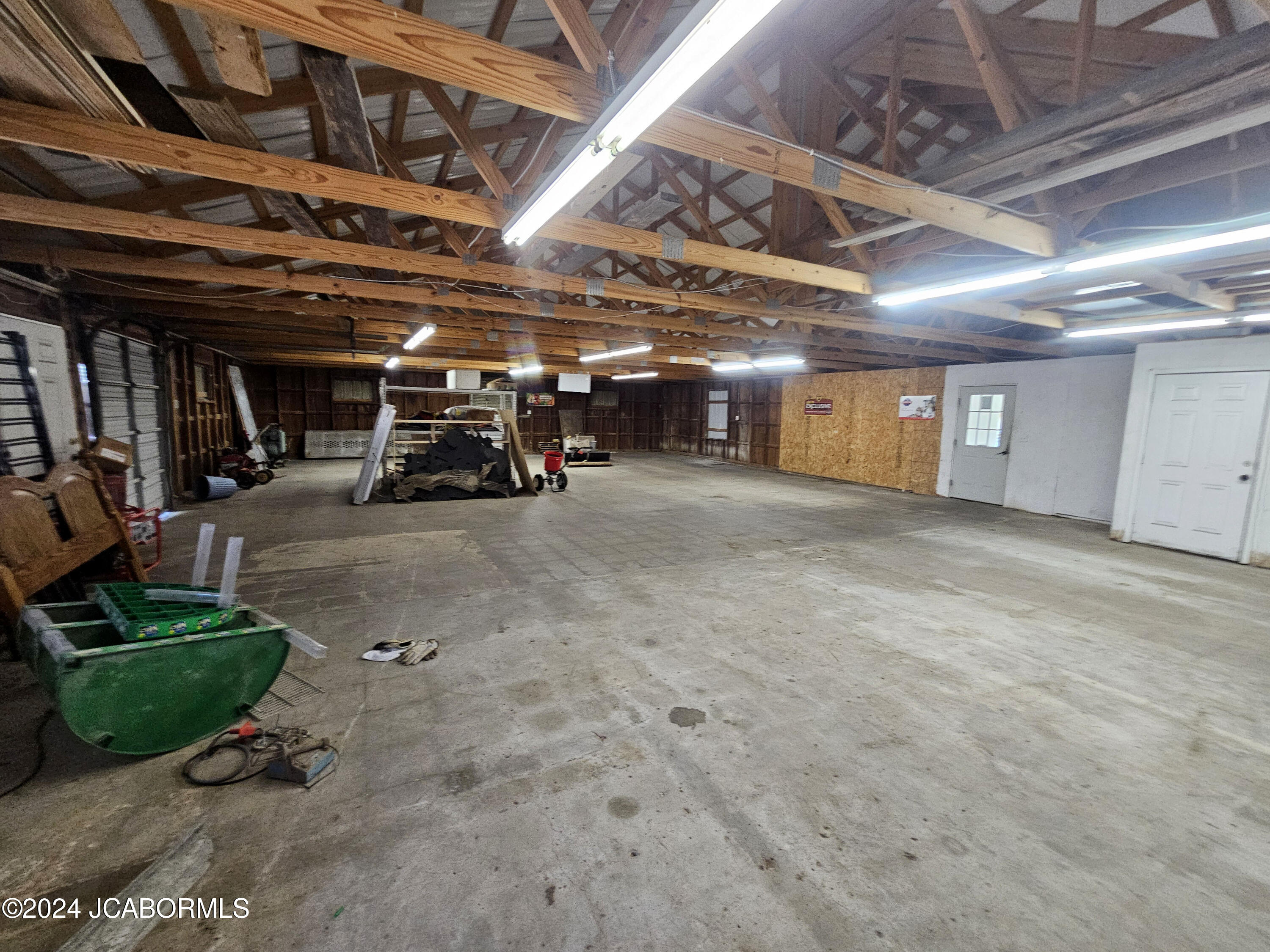 2110 N Bluff St Property Photo 7