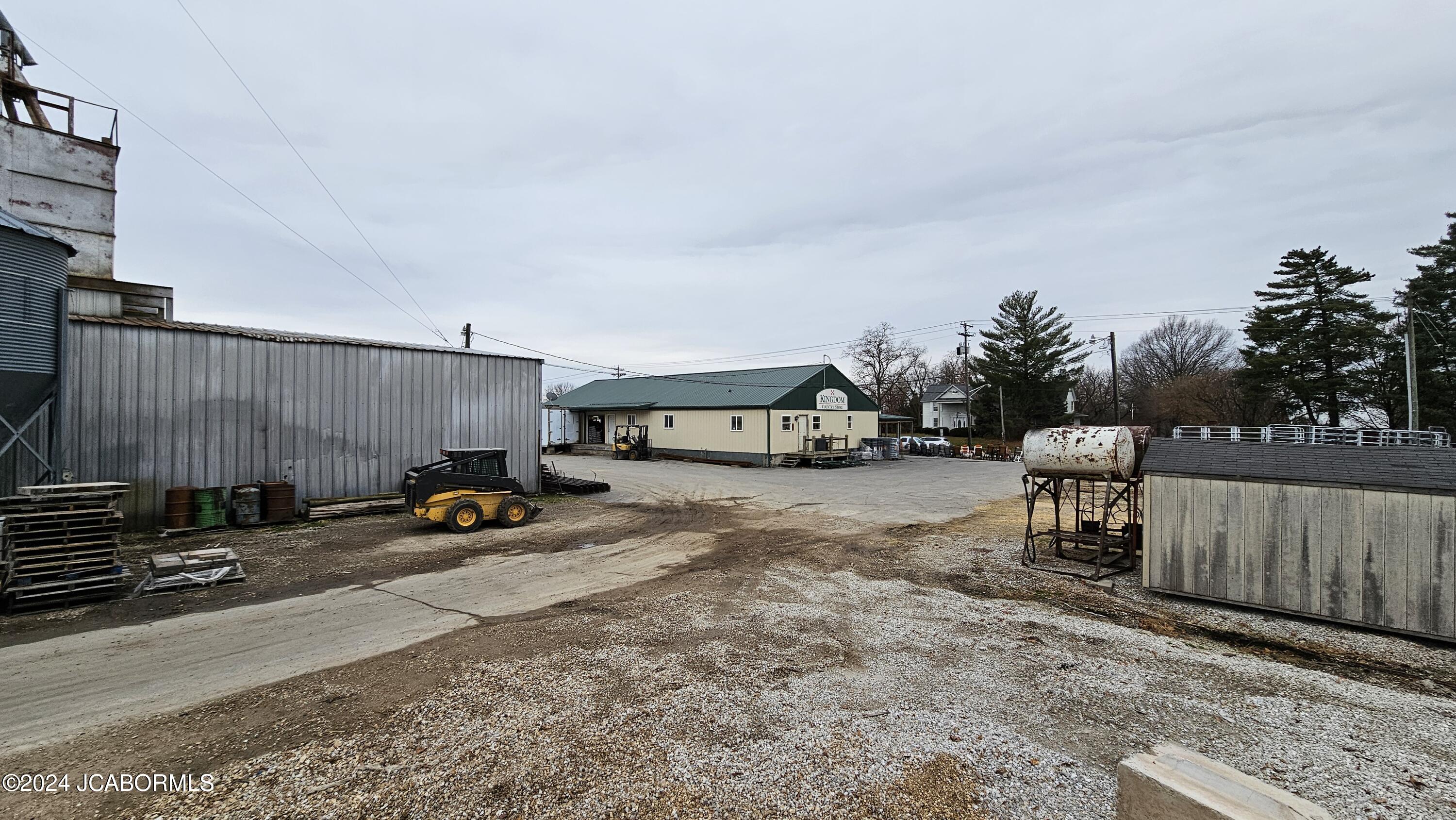 2110 N Bluff St Property Photo 77