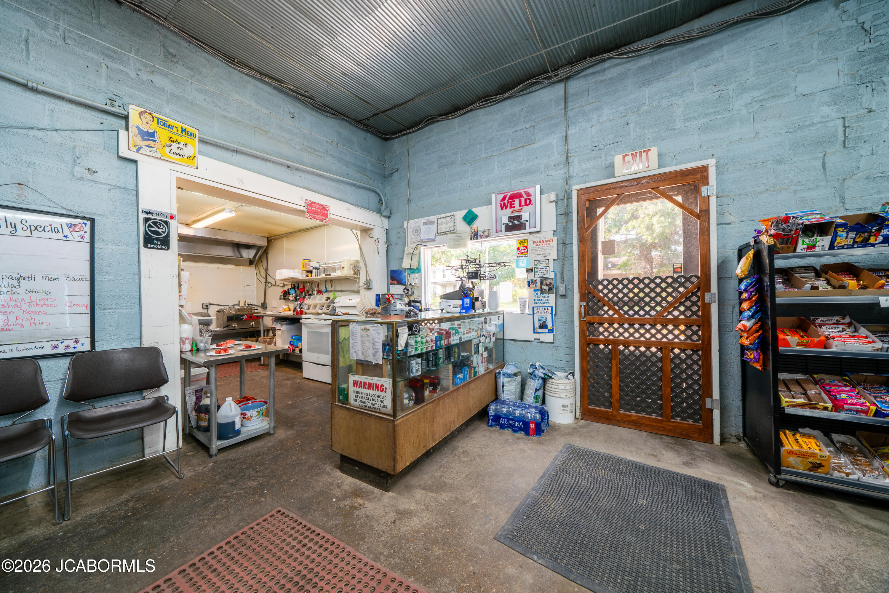 116 E Row Street Property Photo 32