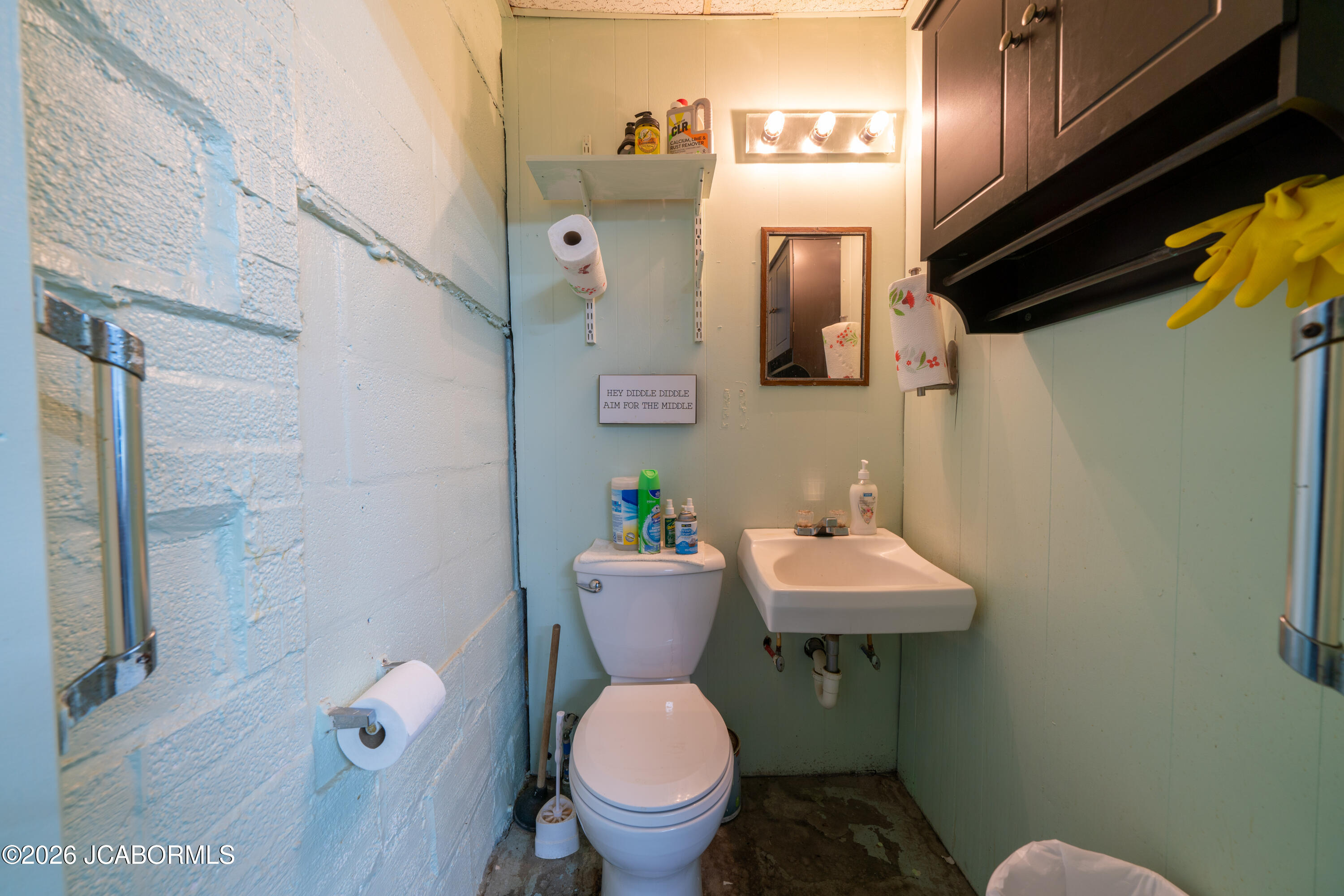 116 E Row Street Property Photo 44