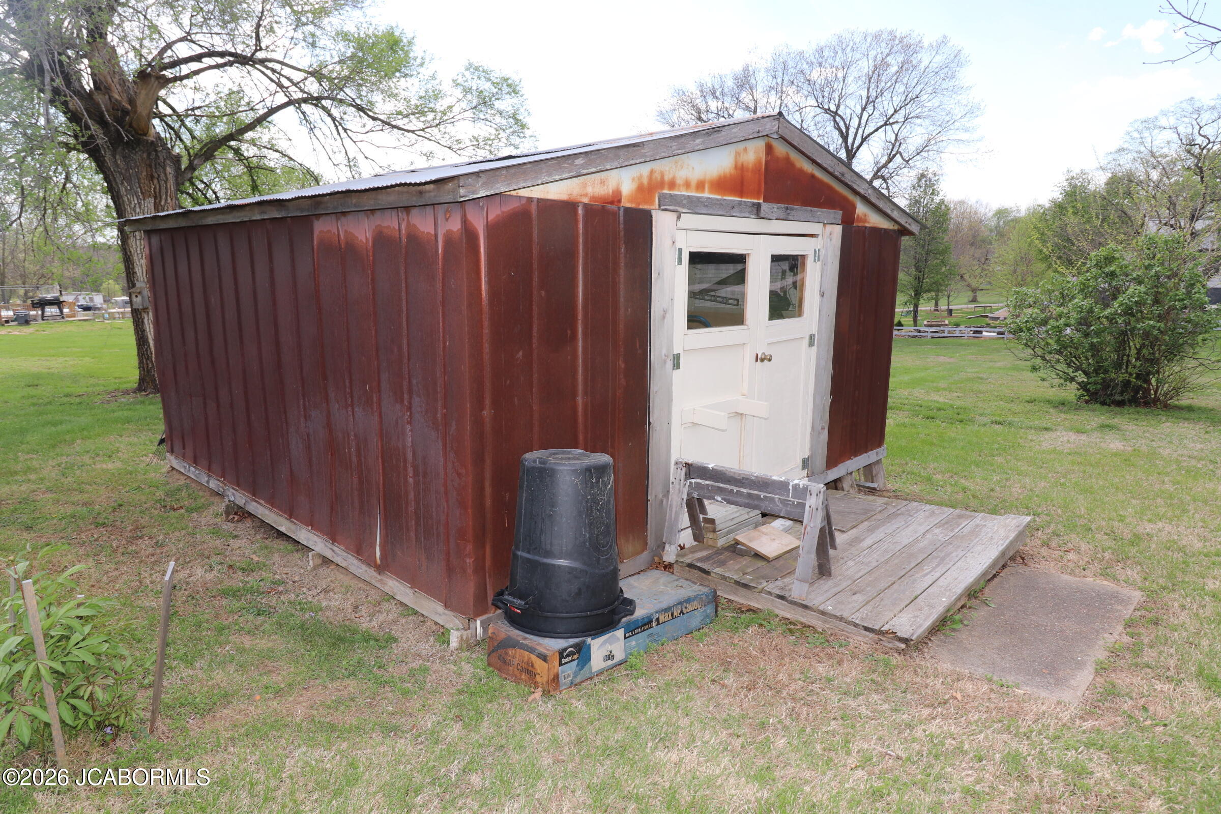 550 S Summit Drive Property Photo 23