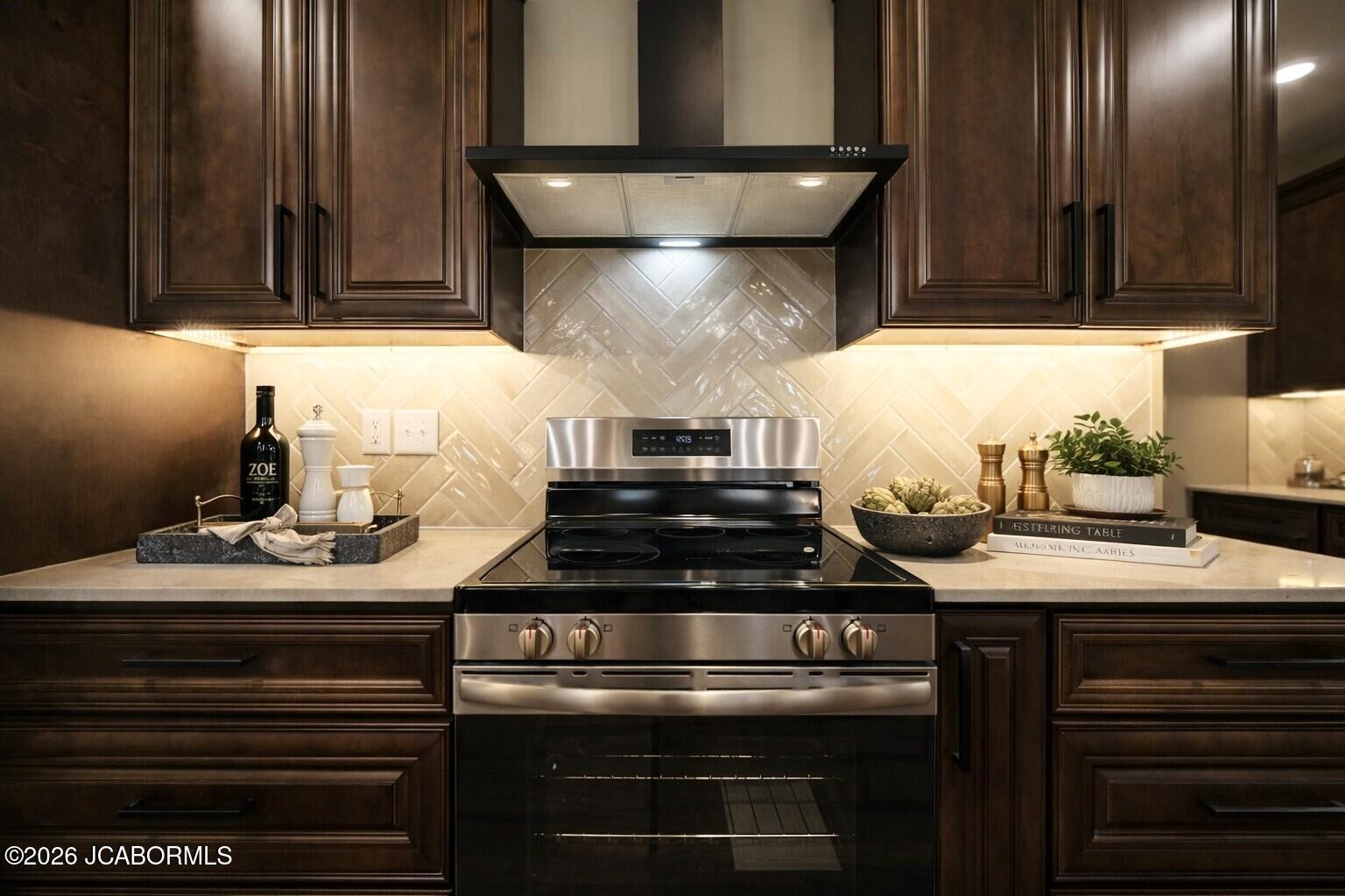 779 Vine Drive Property Photo 9