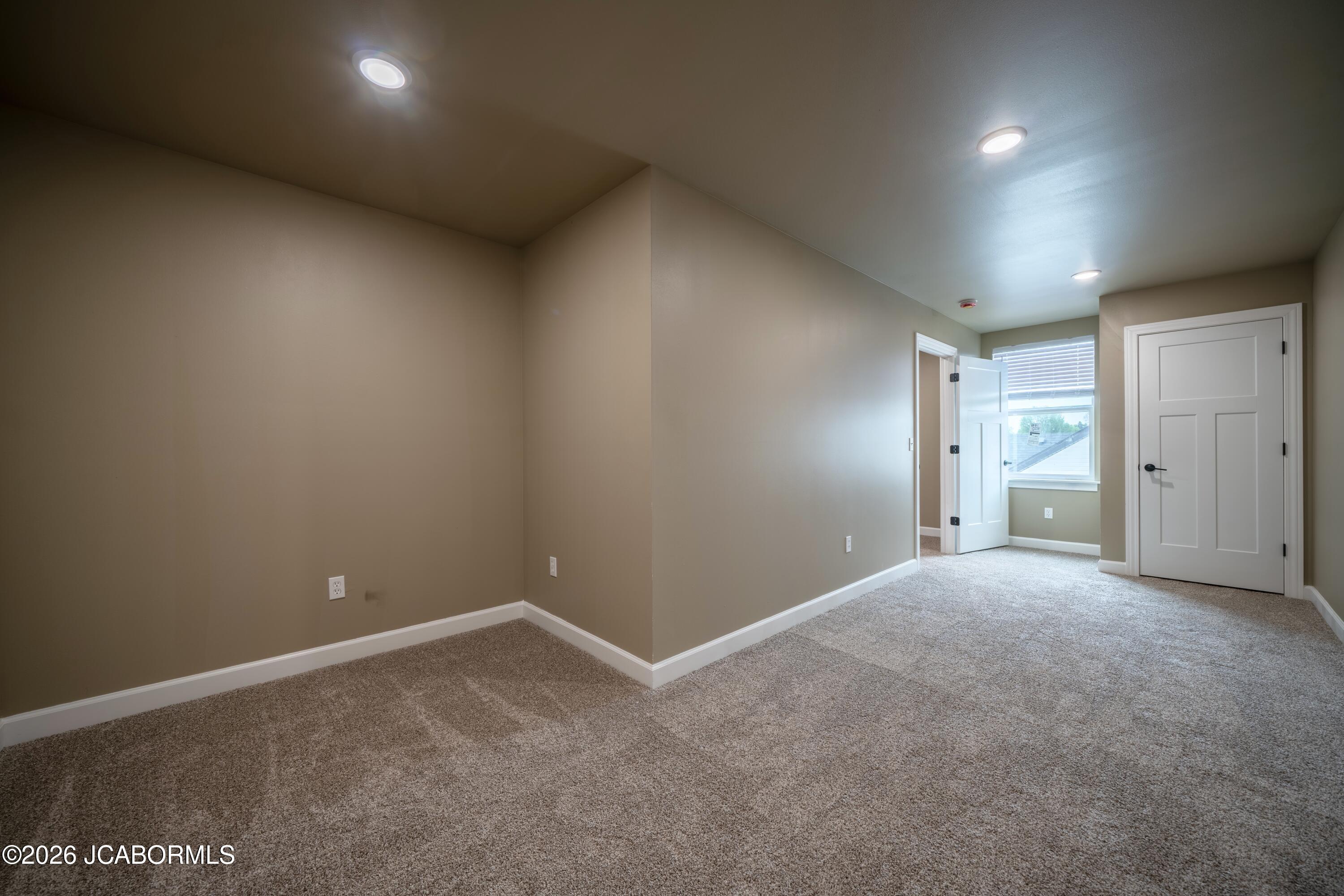 779 Vine Drive Property Photo 32
