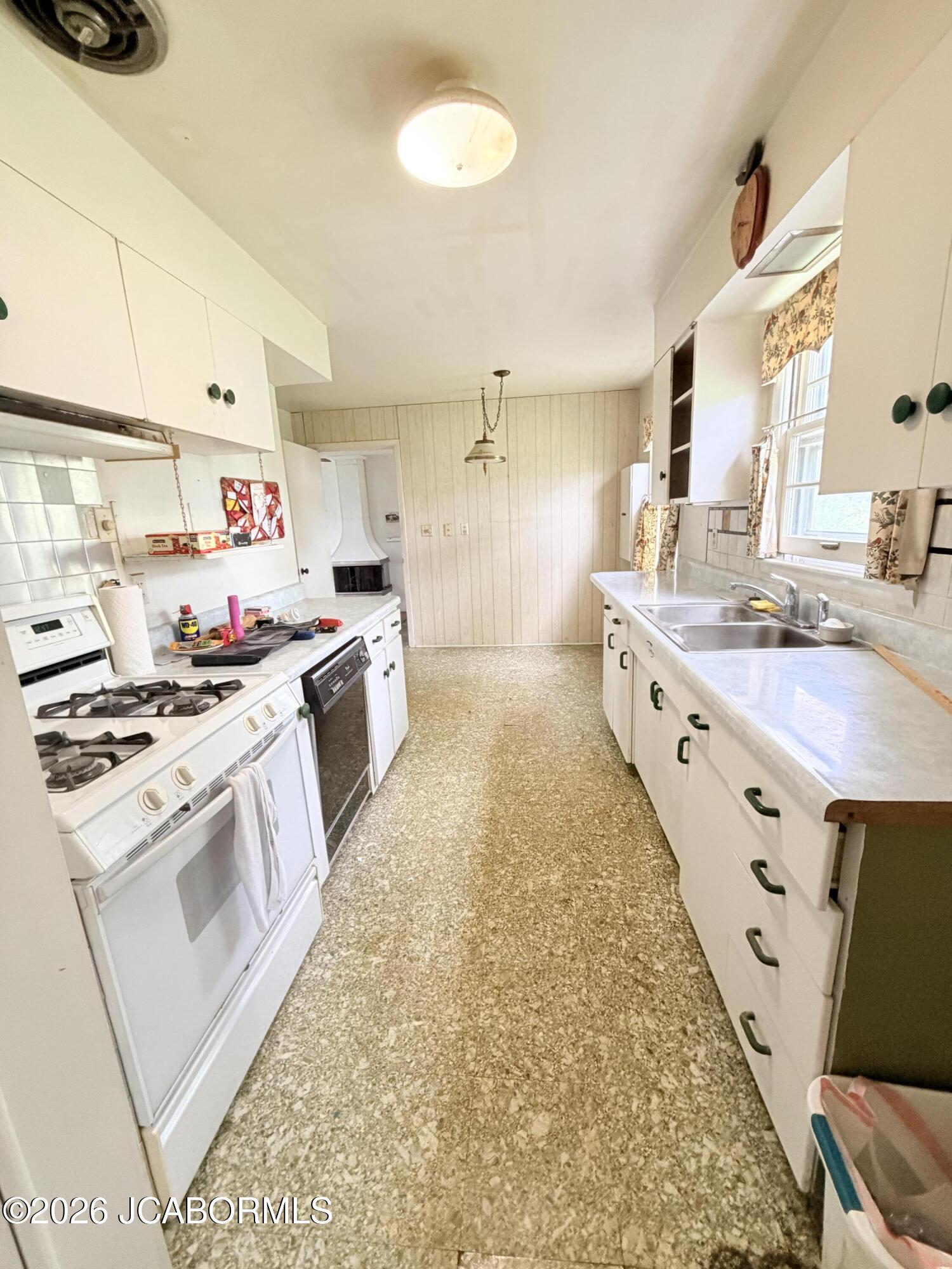 6 Elm Tree Terrace Property Photo 5