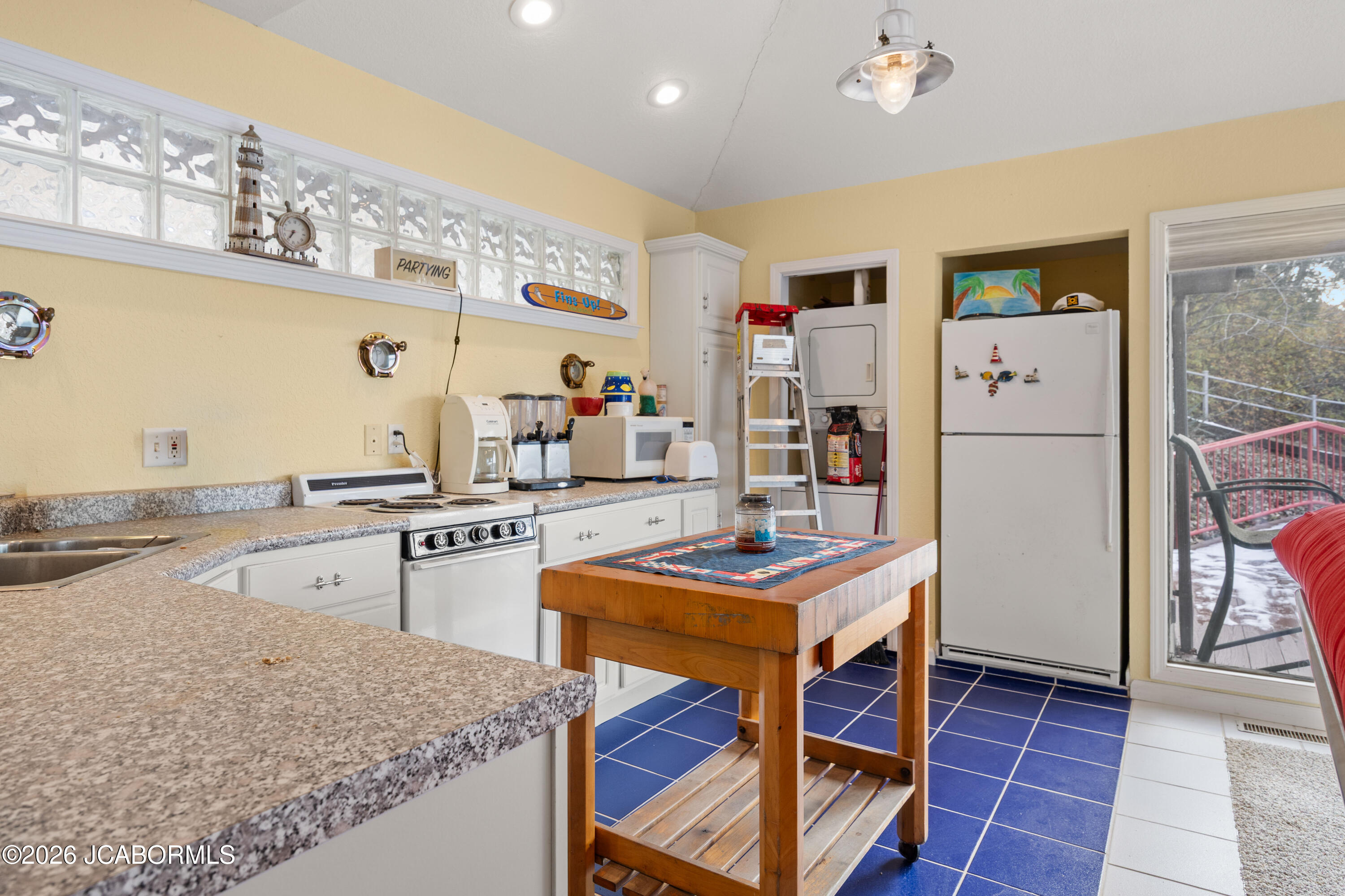 180 Borders Drive Property Photo 66