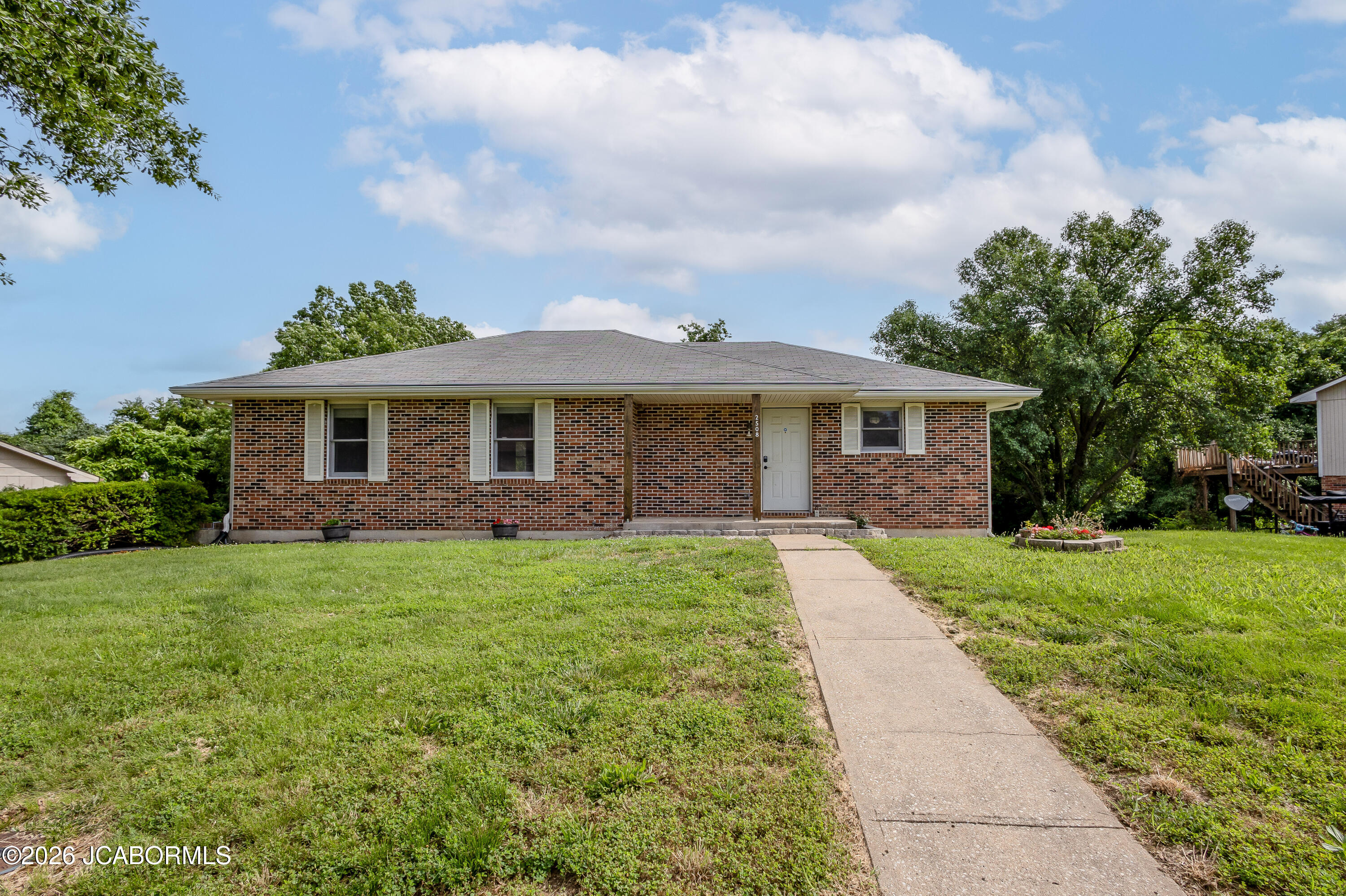 2508 Lexington Drive Property Photo 1