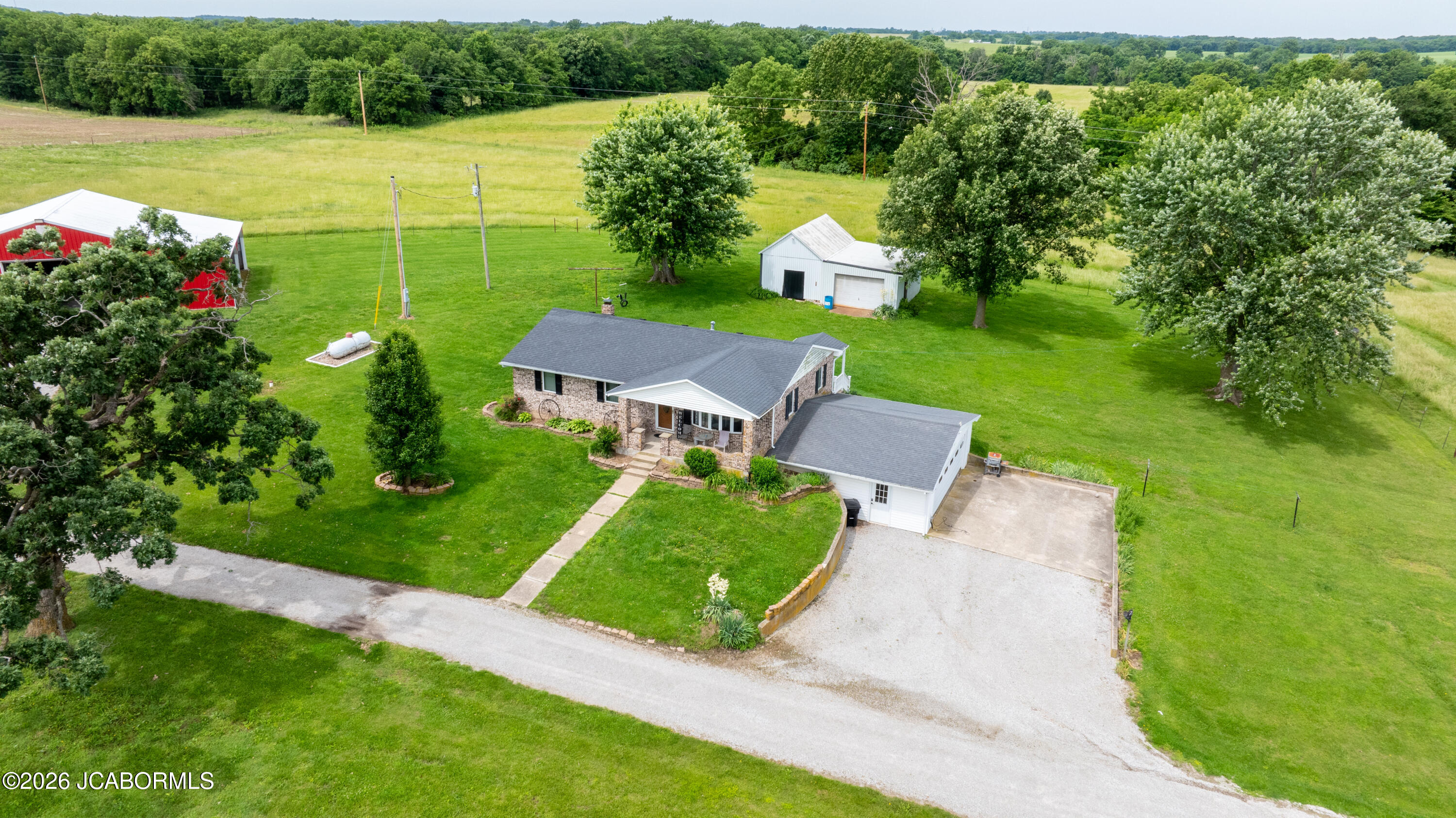 17074 Harris Road Property Photo 2