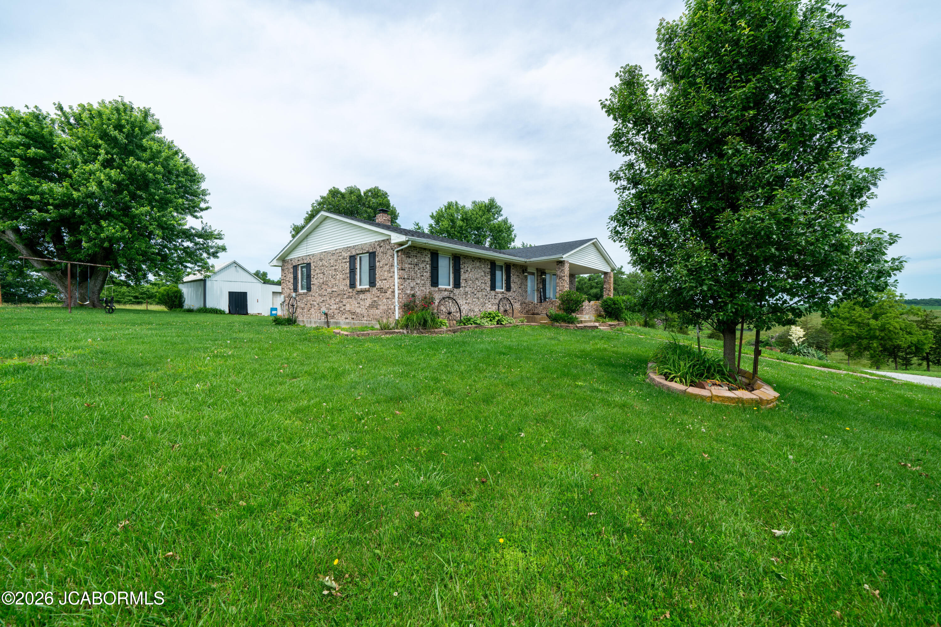 17074 Harris Road Property Photo 7