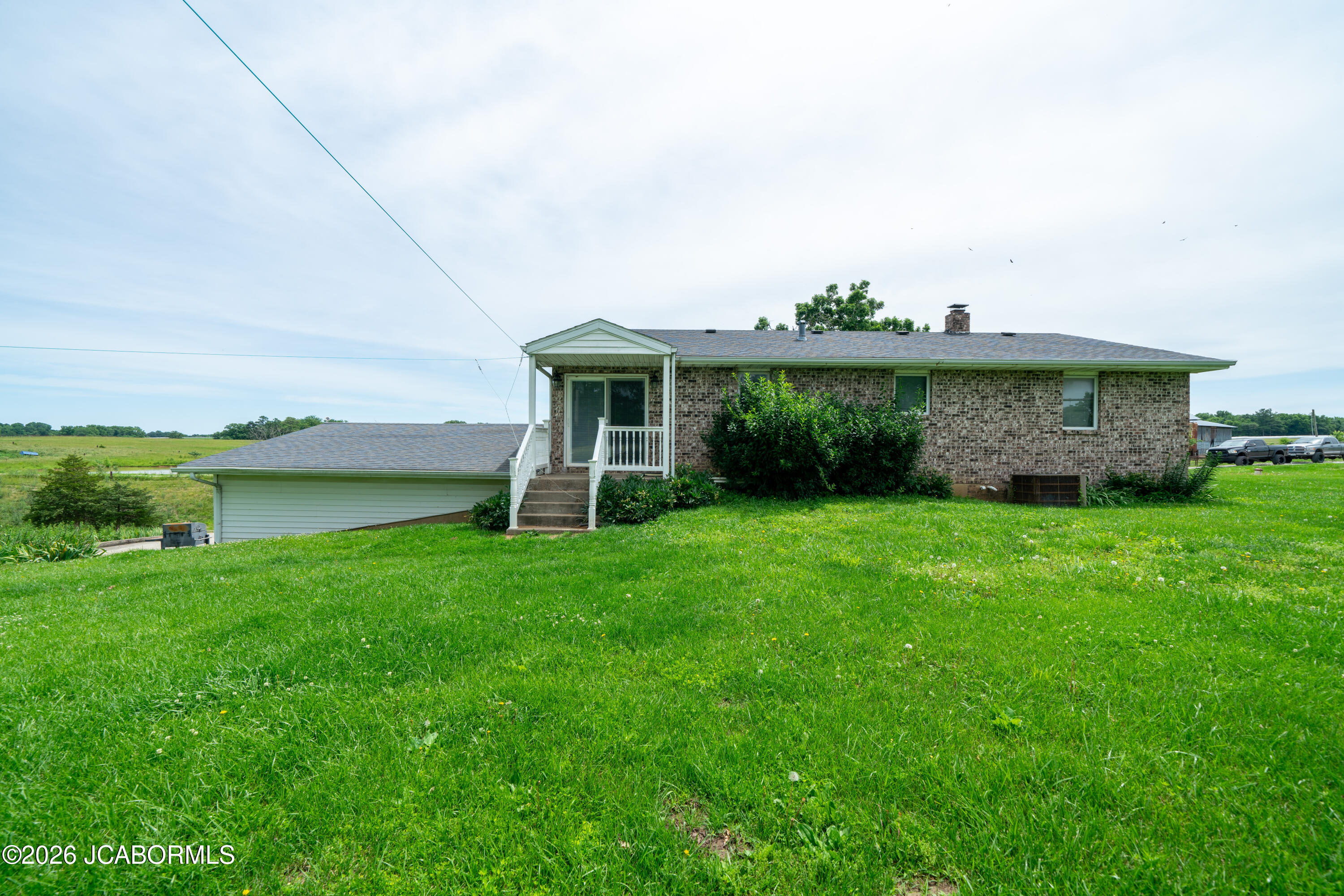 17074 Harris Road Property Photo 10