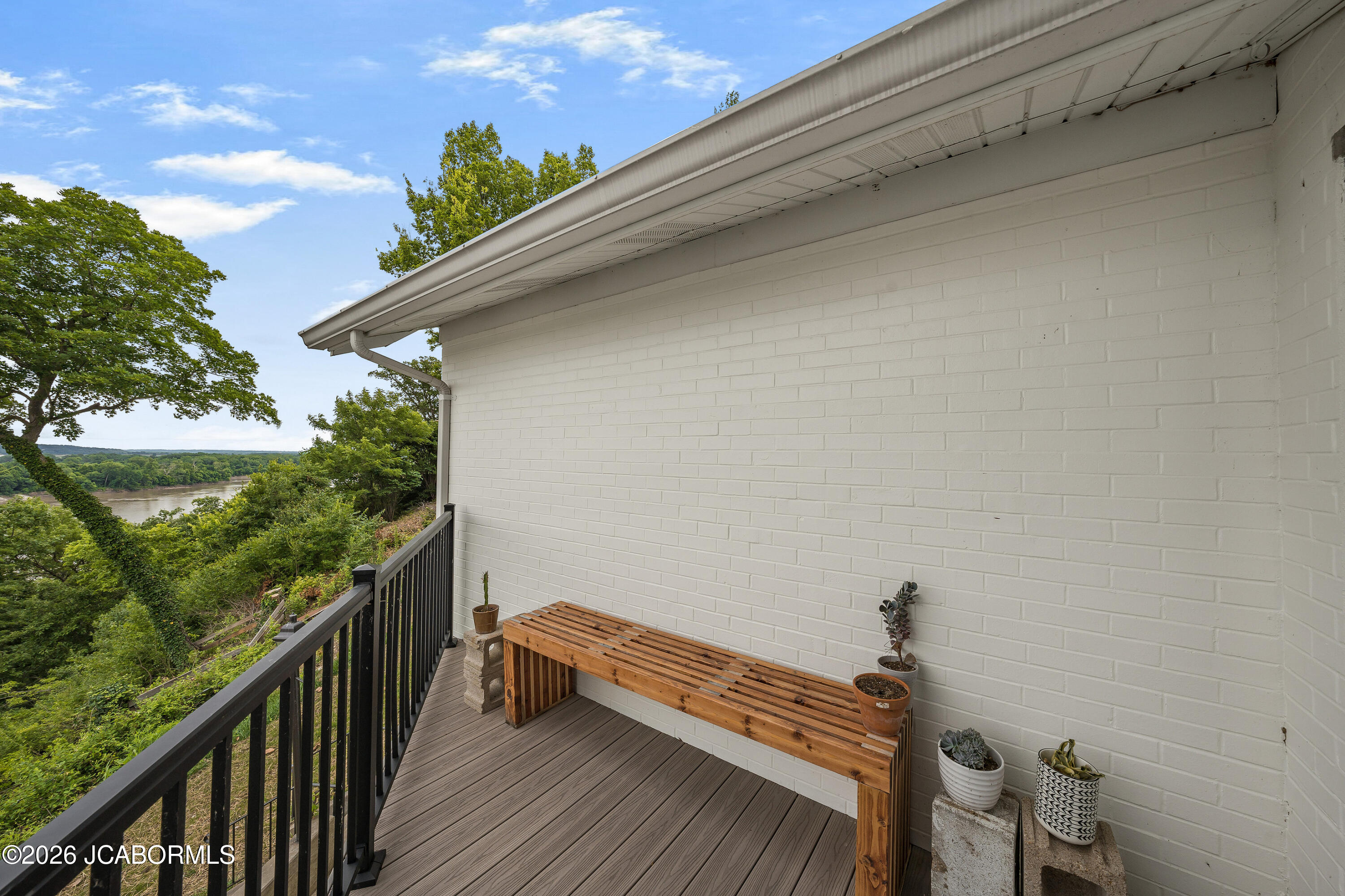 1900 Hayselton Drive Property Photo 19