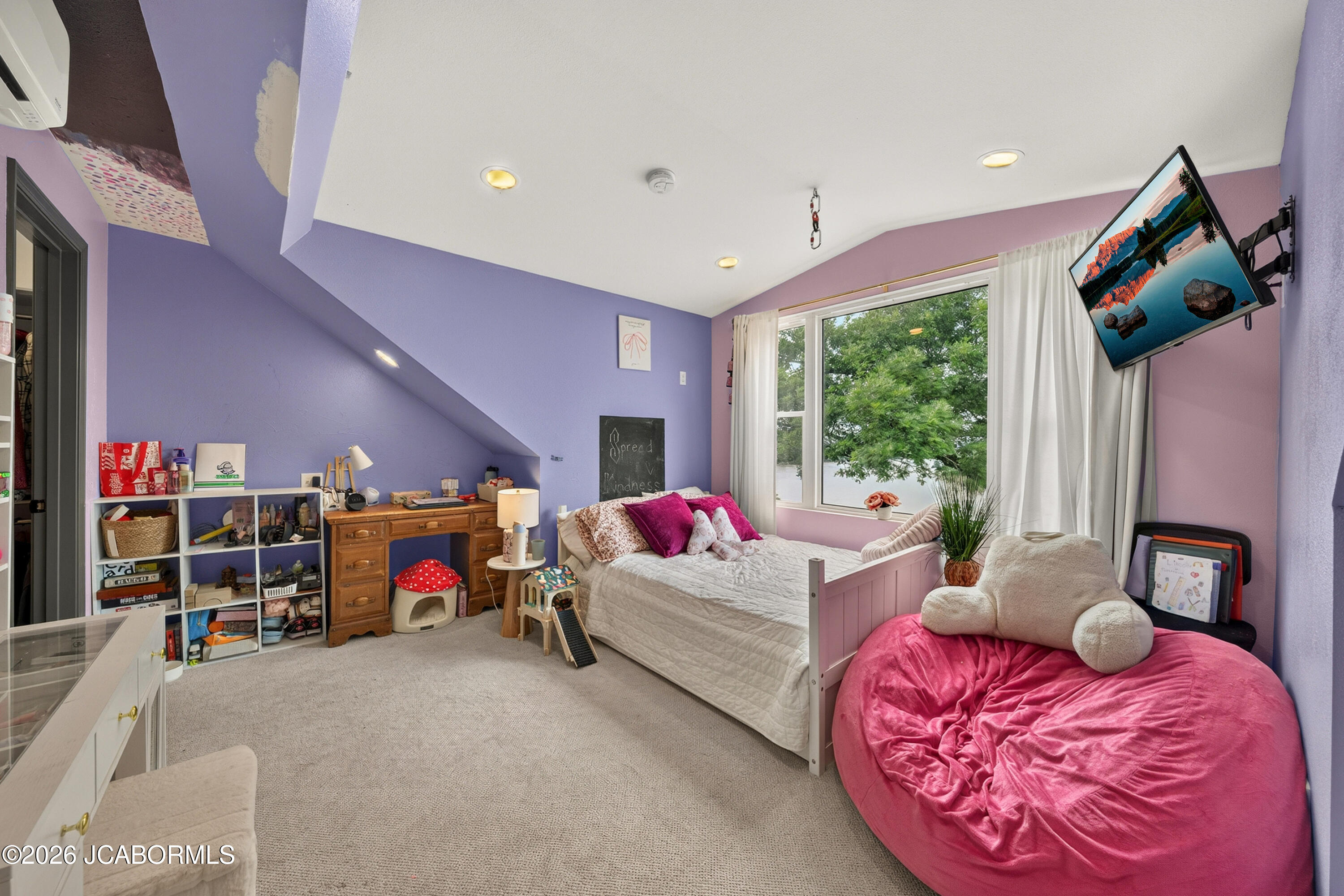 1900 Hayselton Drive Property Photo 38