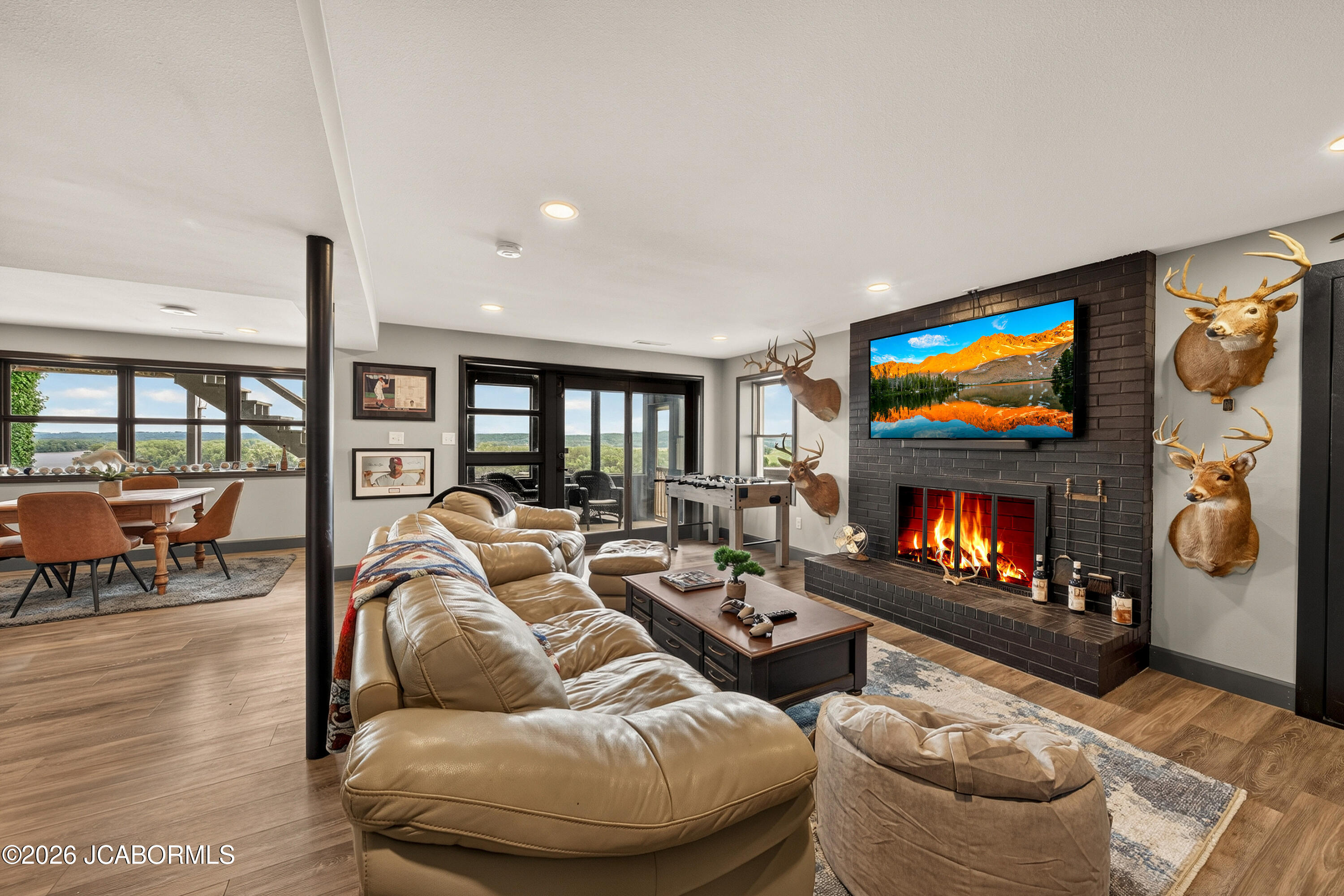 1900 Hayselton Drive Property Photo 46