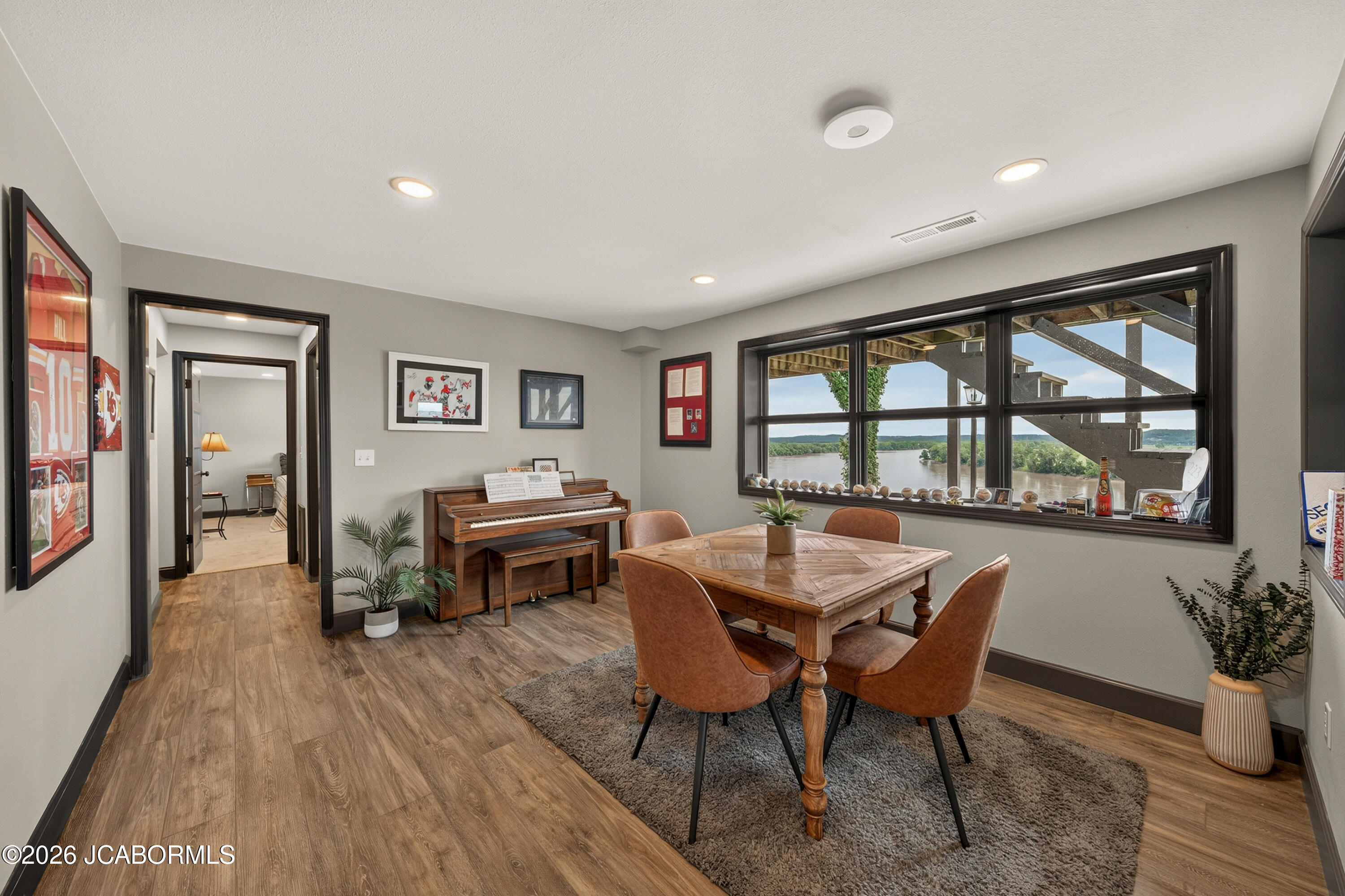 1900 Hayselton Drive Property Photo 48