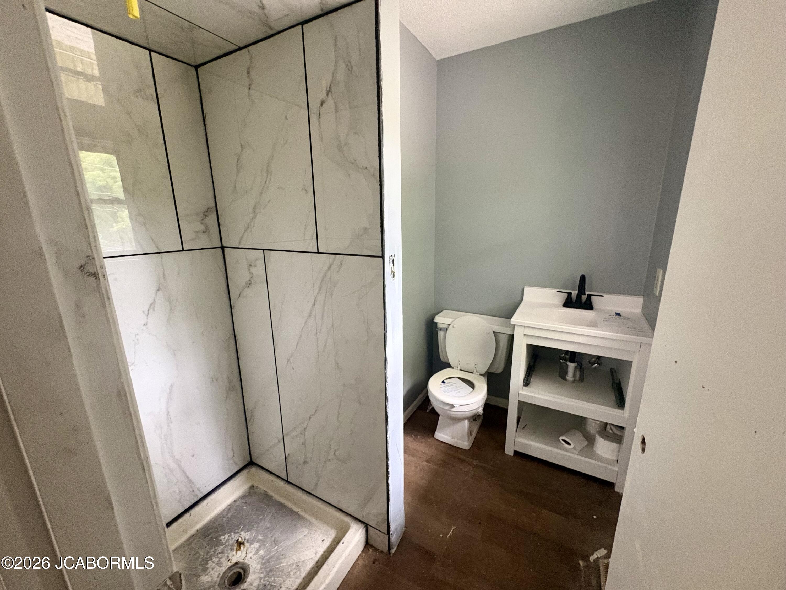 1809 Iris Drive Property Photo 14