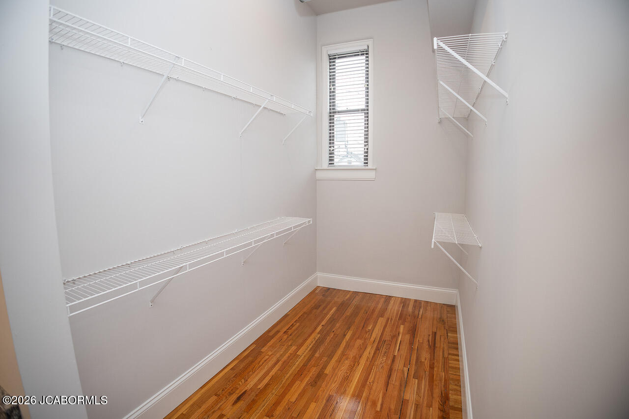 10073312 Property Photo 13