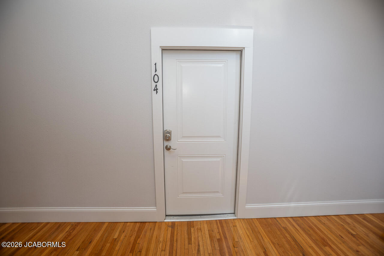 10073312 Property Photo 25
