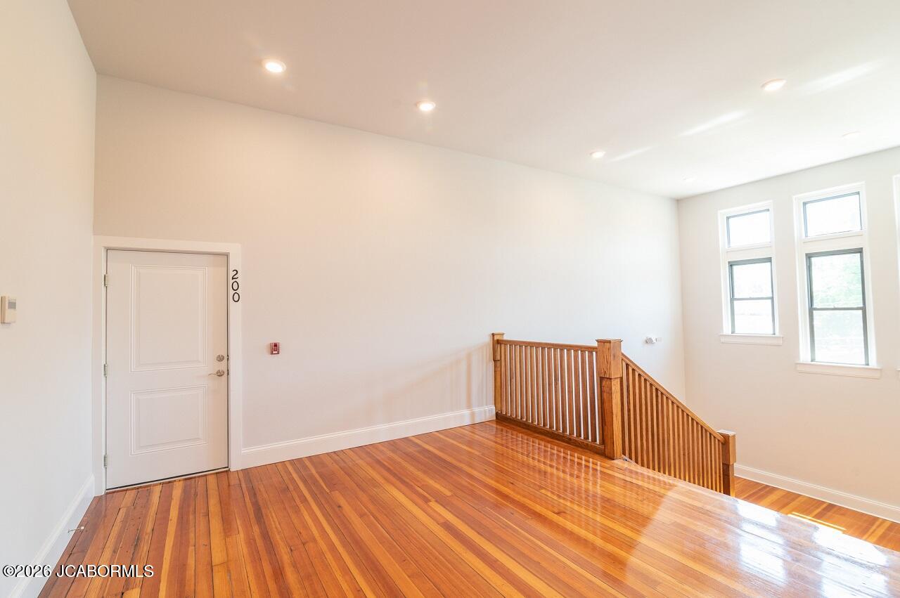 10073312 Property Photo 35