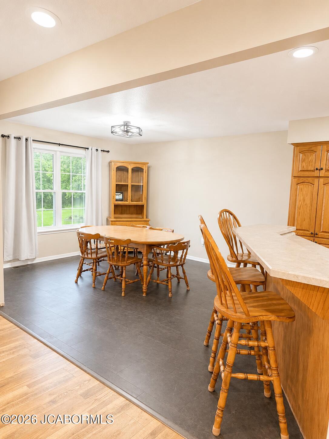 6325 Kleffner Ridge Property Photo 8