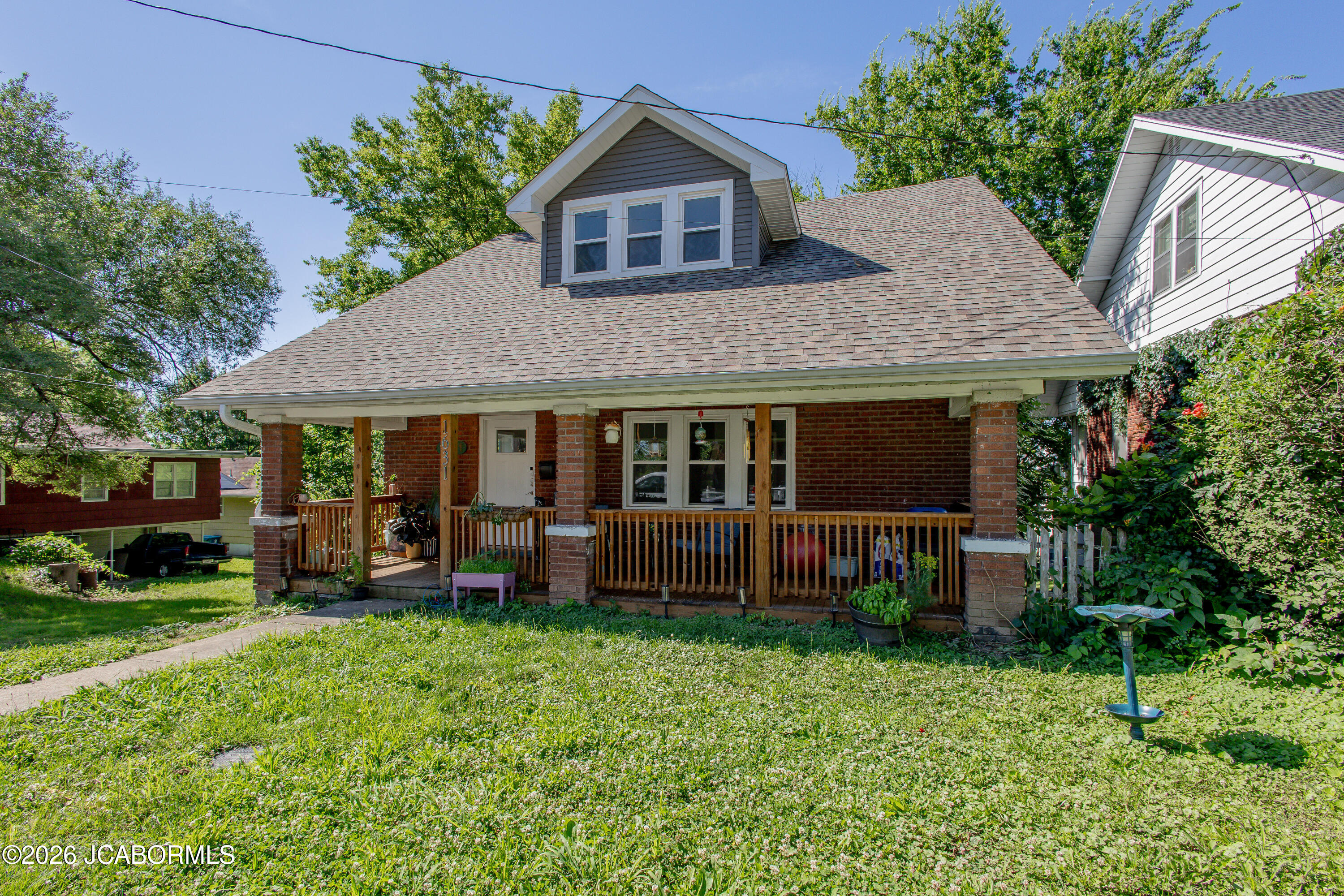 1631 W Mccarty Street Property Photo 1