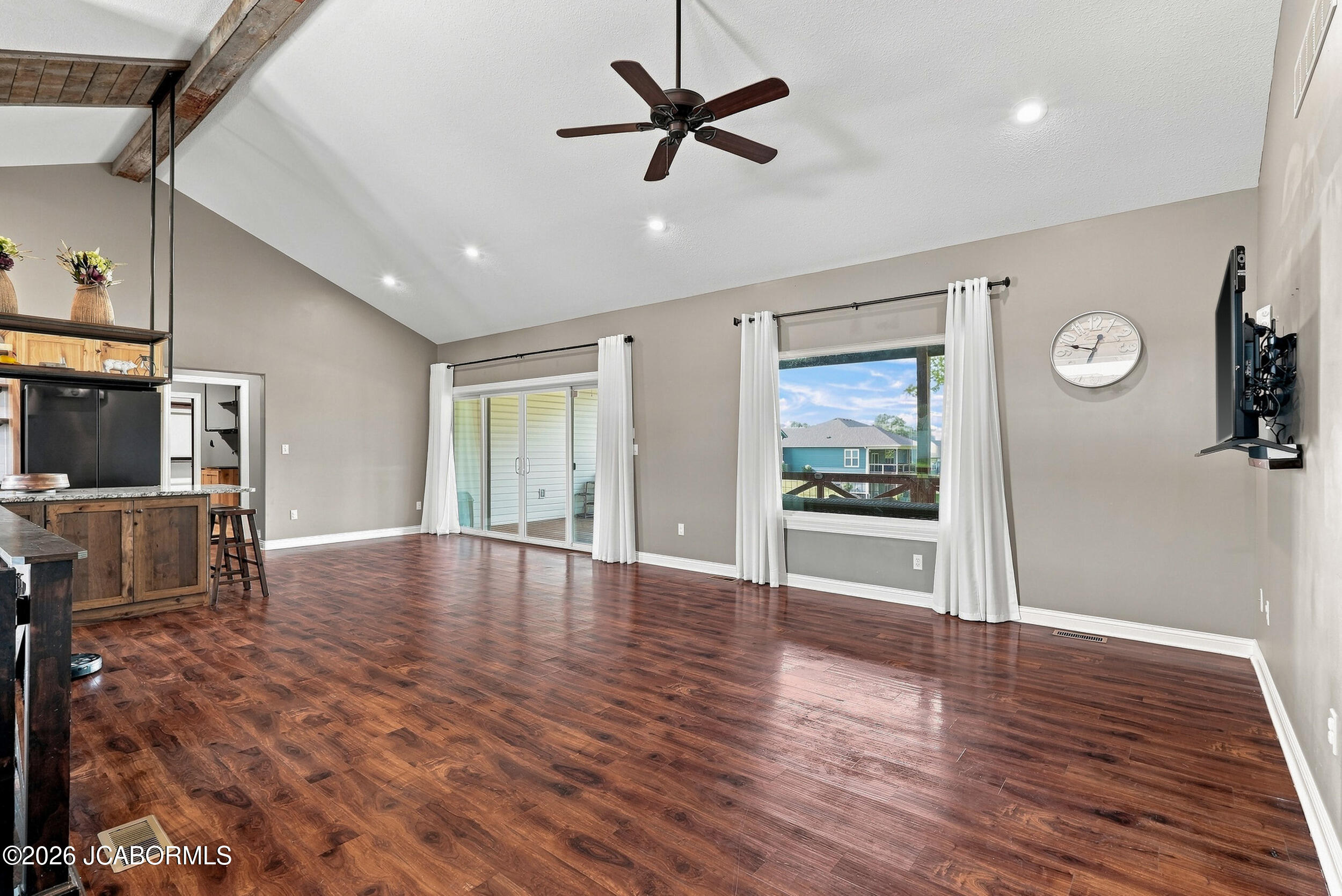 5580 Kingfisher Drive Property Photo 6