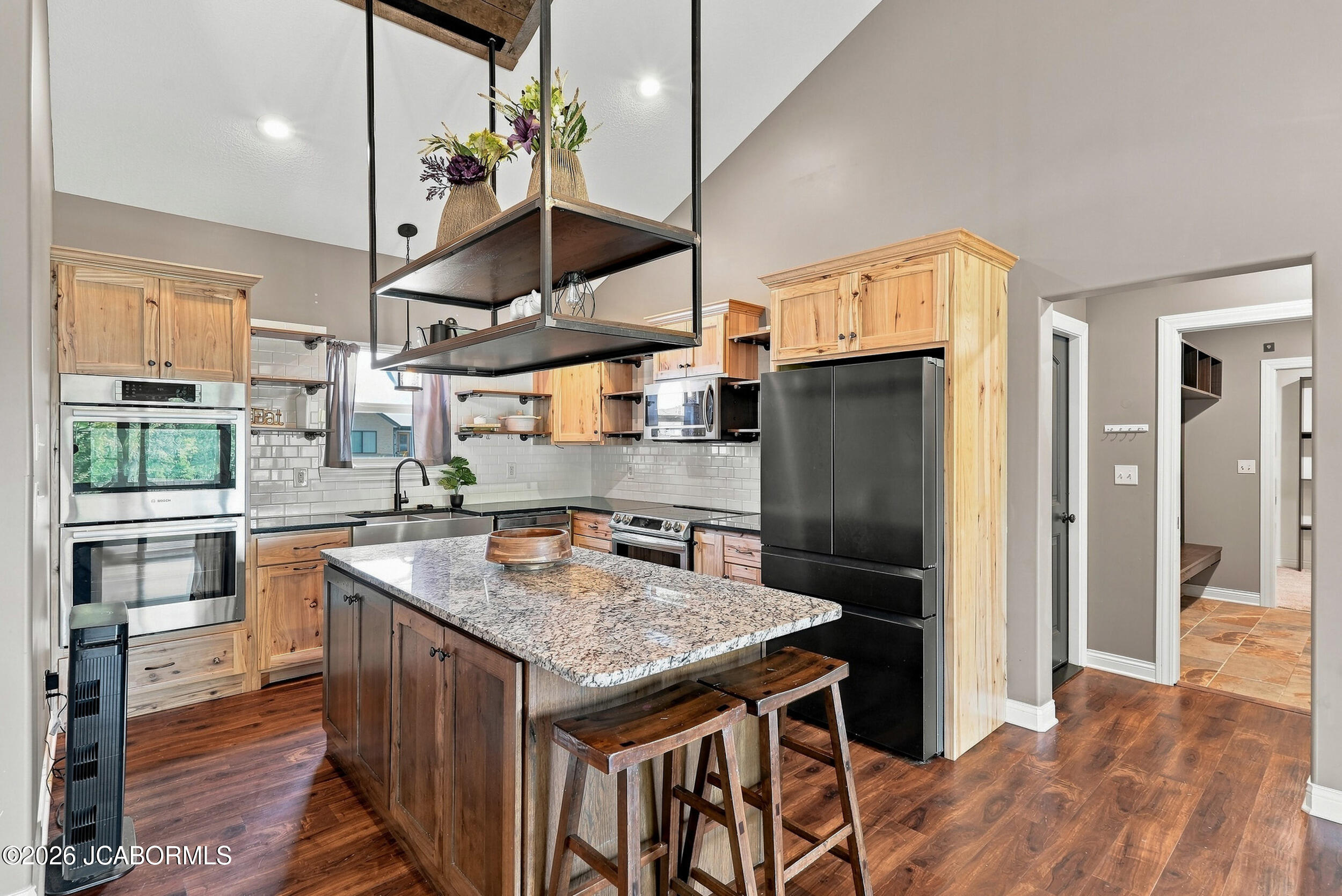 5580 Kingfisher Drive Property Photo 14