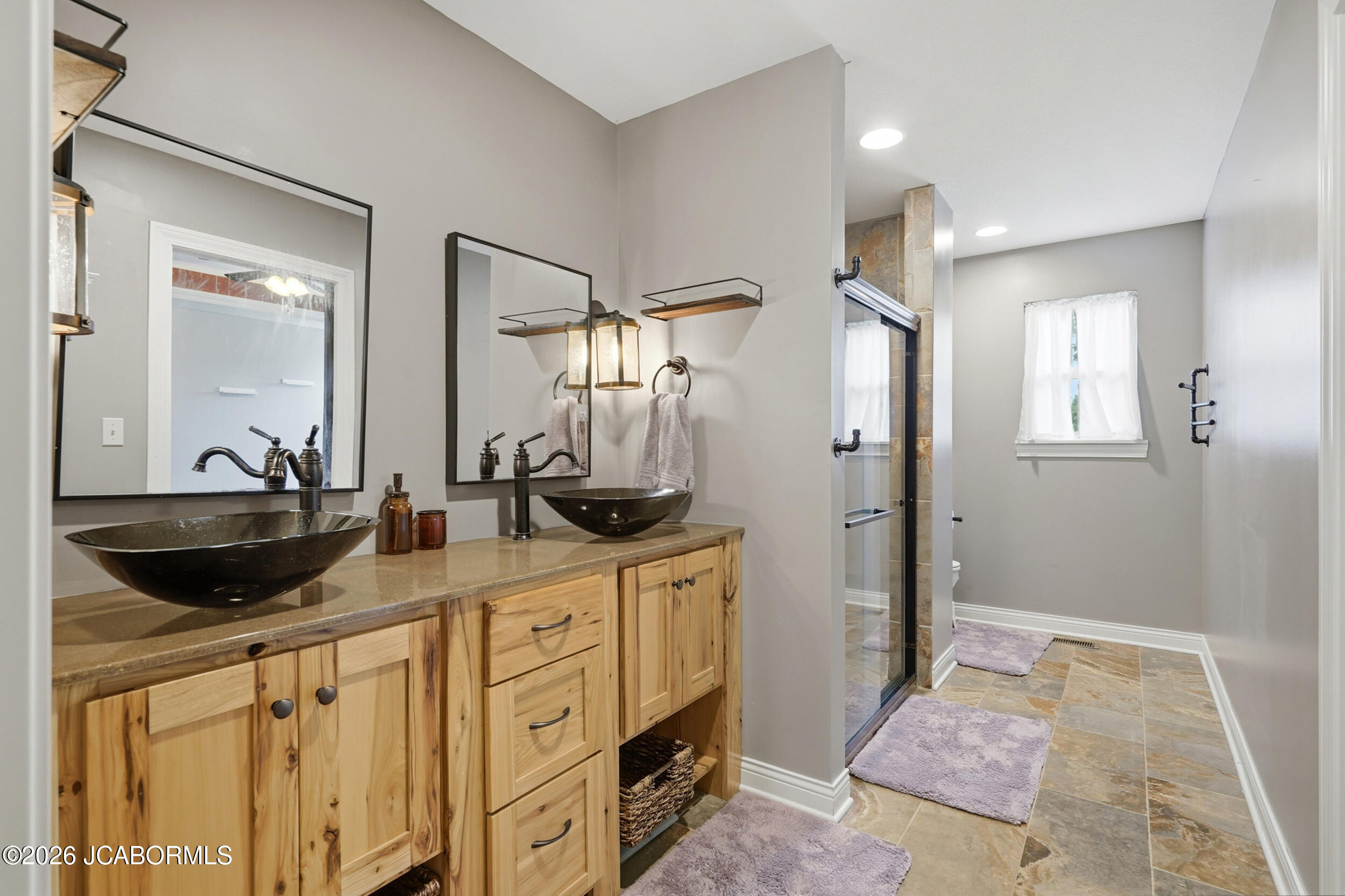 5580 Kingfisher Drive Property Photo 20