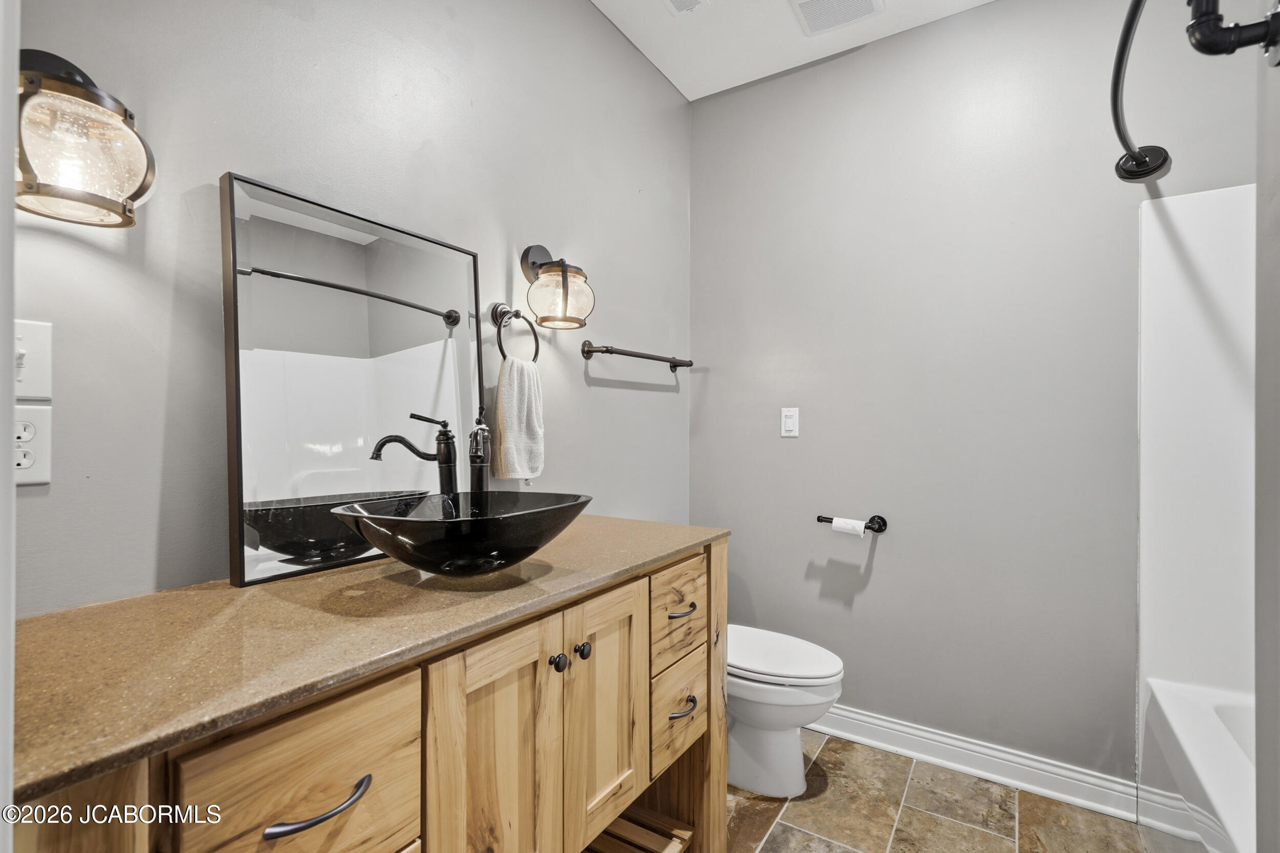 5580 Kingfisher Drive Property Photo 35