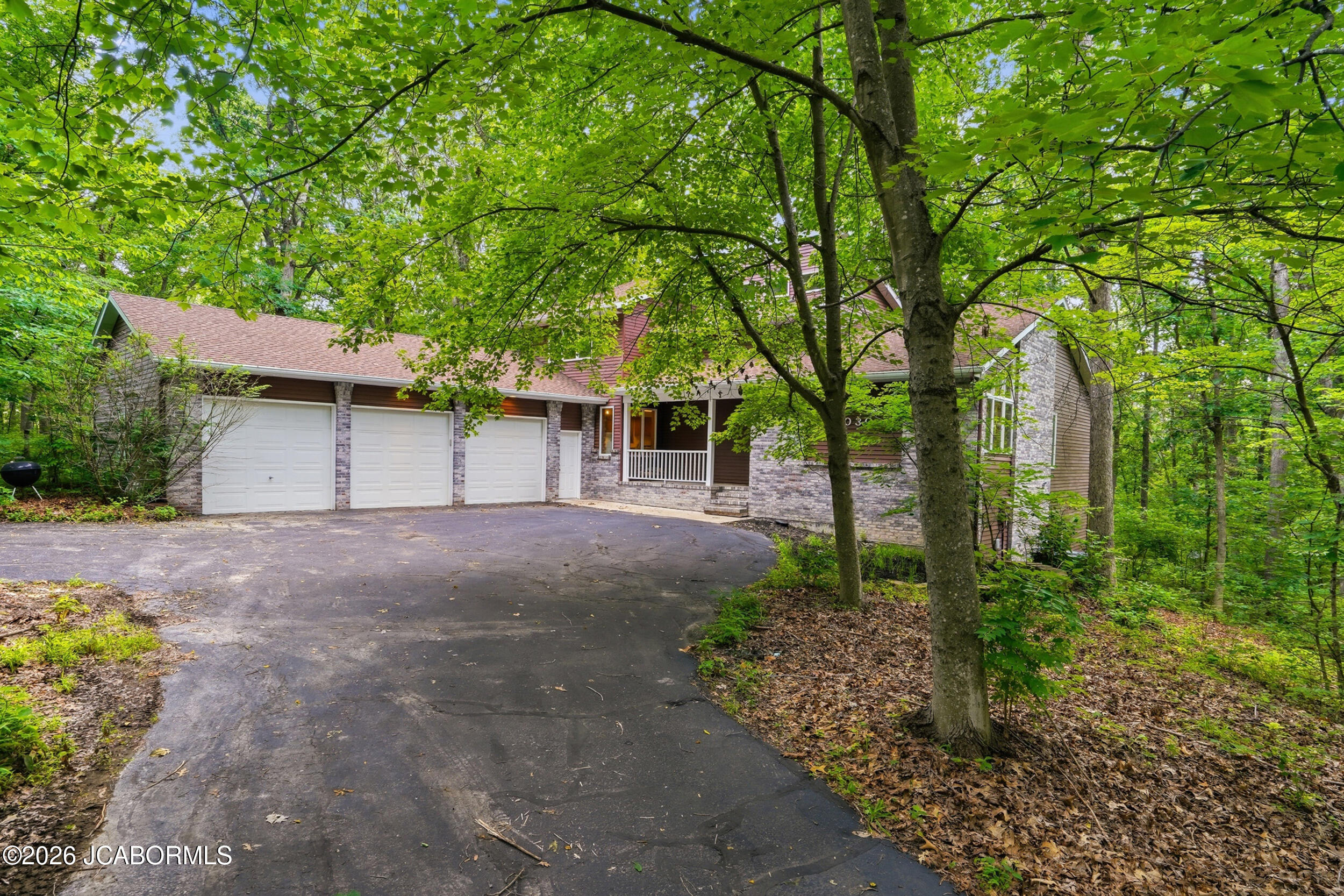 8030 Turtle Creek Lane Property Photo 2
