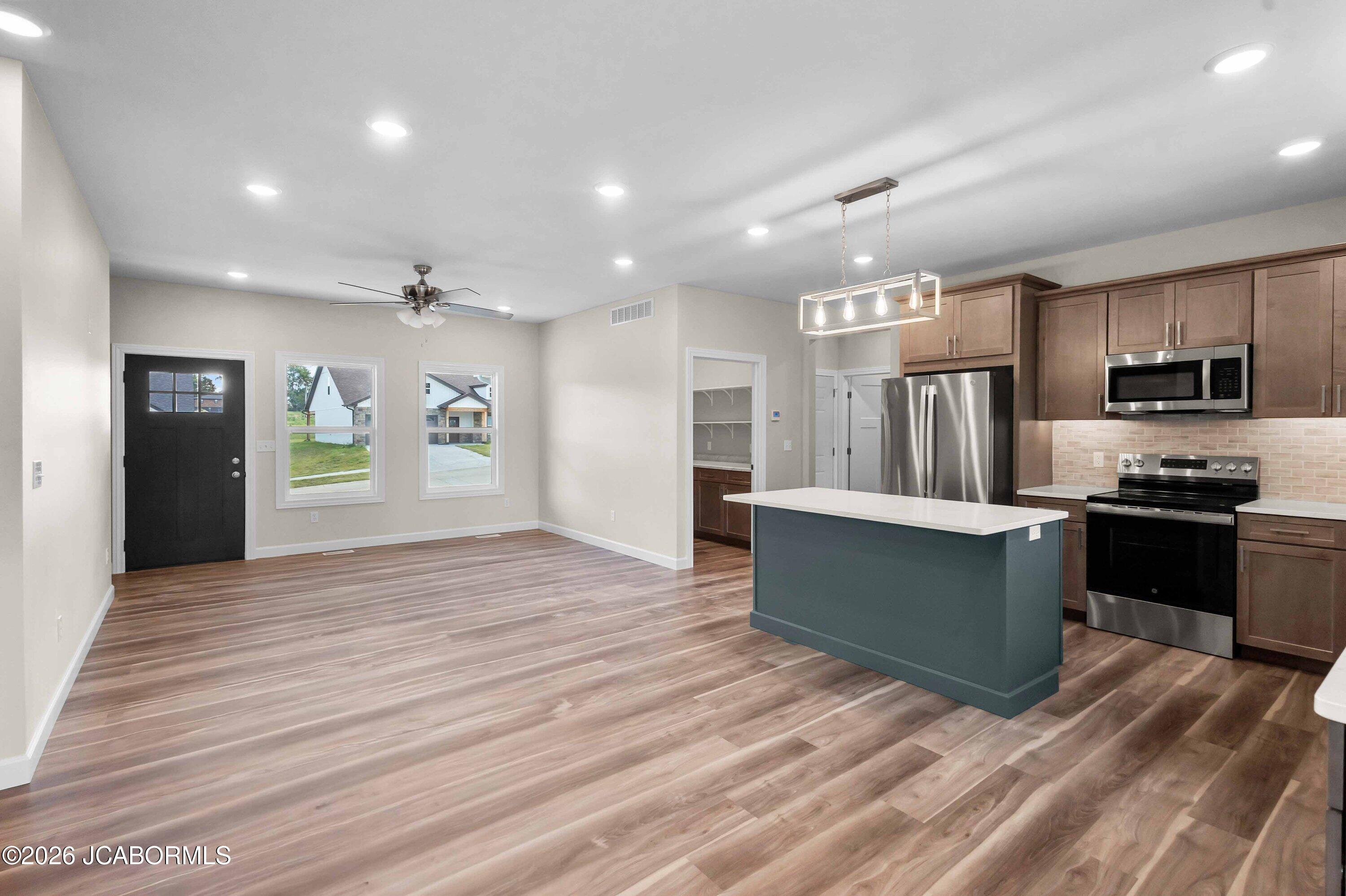 782 Vine Drive Property Photo 10
